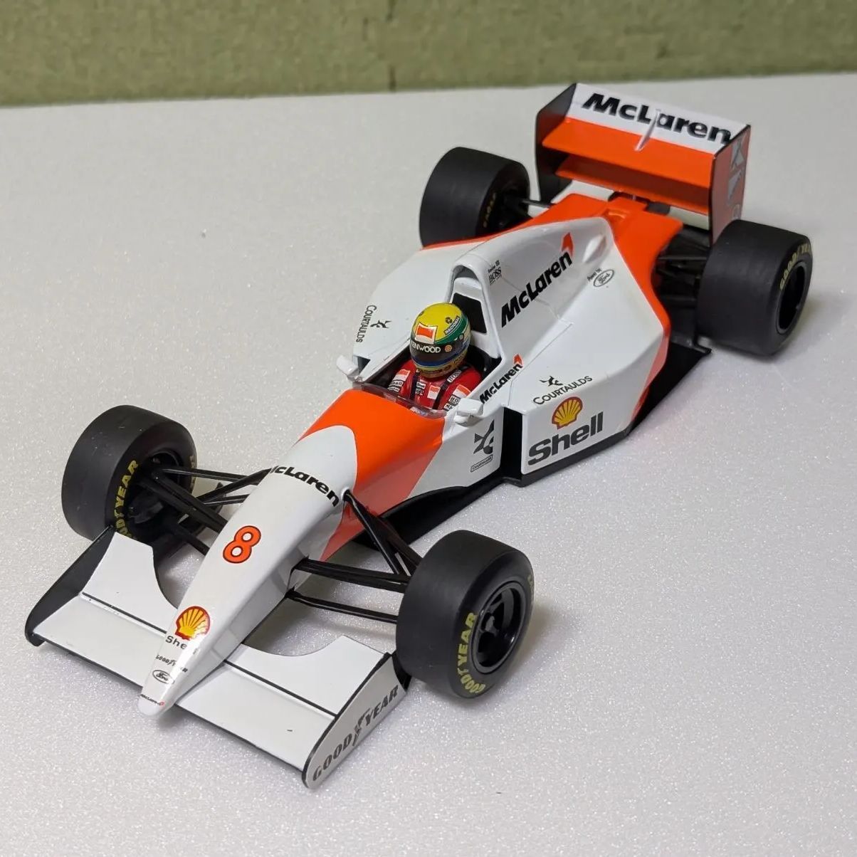 1/18 マクラーレンMP4/8 アイルトン・セナ F1 ミニチャンプス 中古