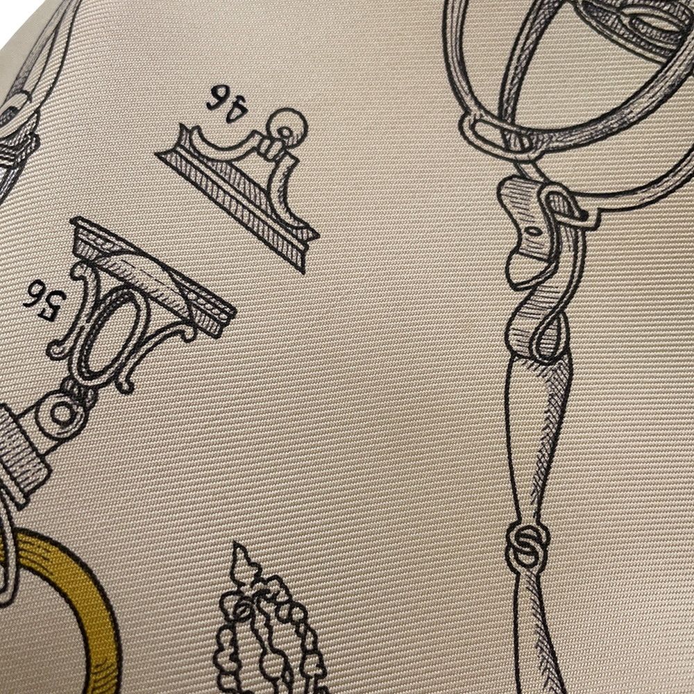 エルメス スカーフ カレ90 シュヴォー・デシェネ シルク HERMES 2025年