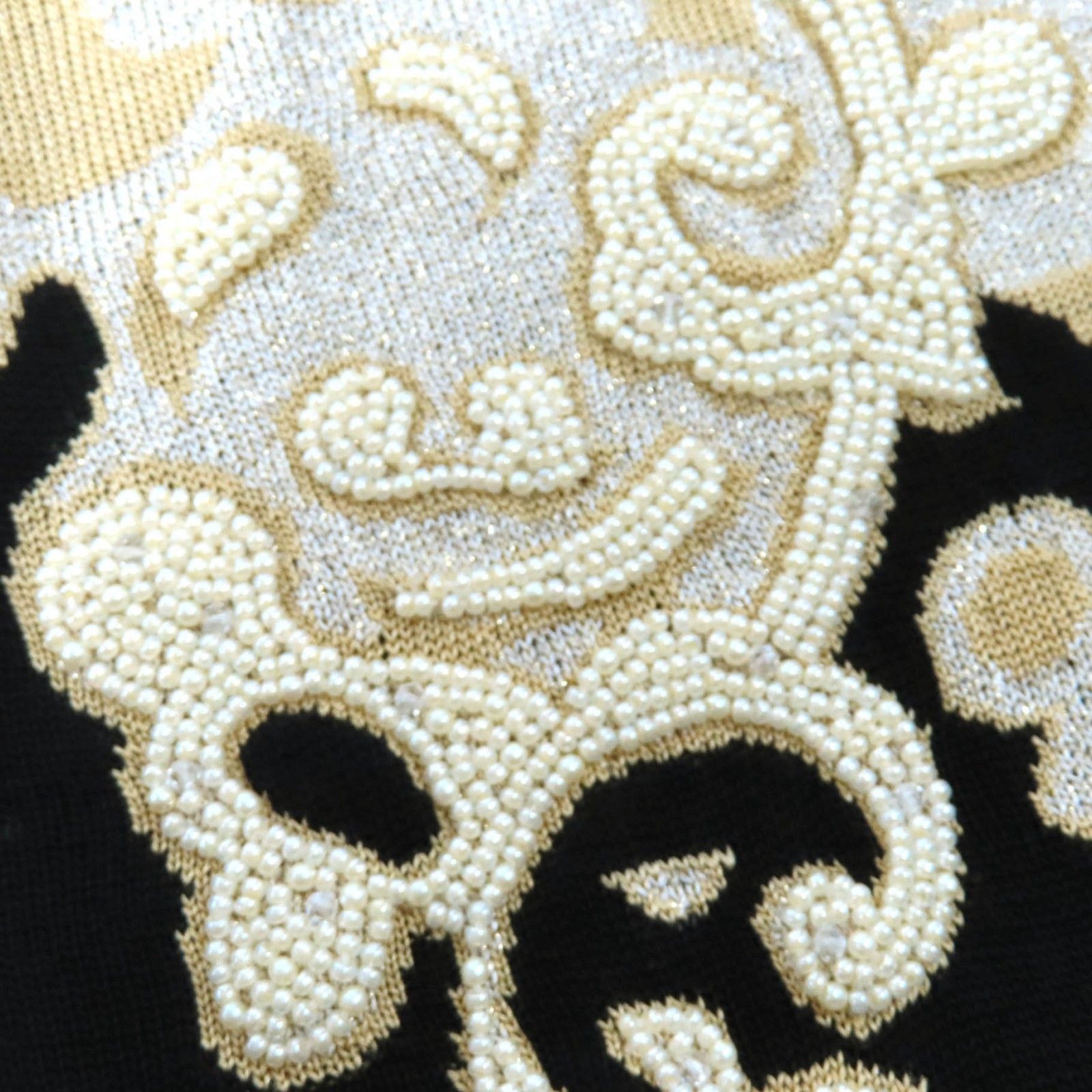 極美品△LEONARD FASHION レオナール ファッション シルク混 ラインストーン・ビーズ装飾 フラワーモチーフ ロゴ刺繍 八分袖 ニット ブラック マルチカラー LL 正規品 レディース 極美品△LEONARD FASHION レオナール ファッション シルク混 ライン