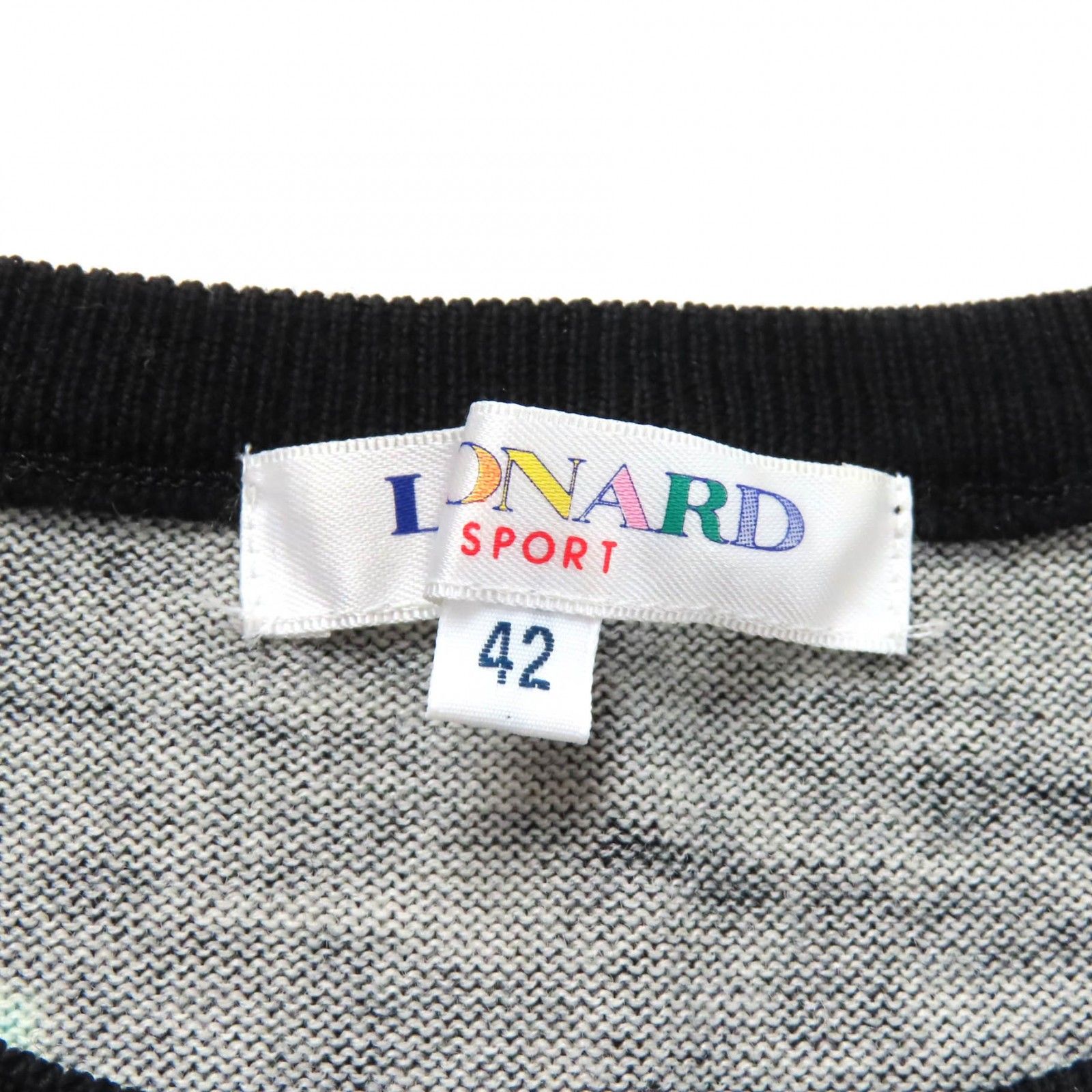 美品★LEONARD SPORT レオナールスポーツ ウール100％ 花柄 ロゴ刺繍入り クルーネック 長袖 ニット マルチ 42 日本製 正規品 レディース 美品☆LEONARD SPORT レオナールスポーツ ウール100％ 花柄 ロゴ刺繍