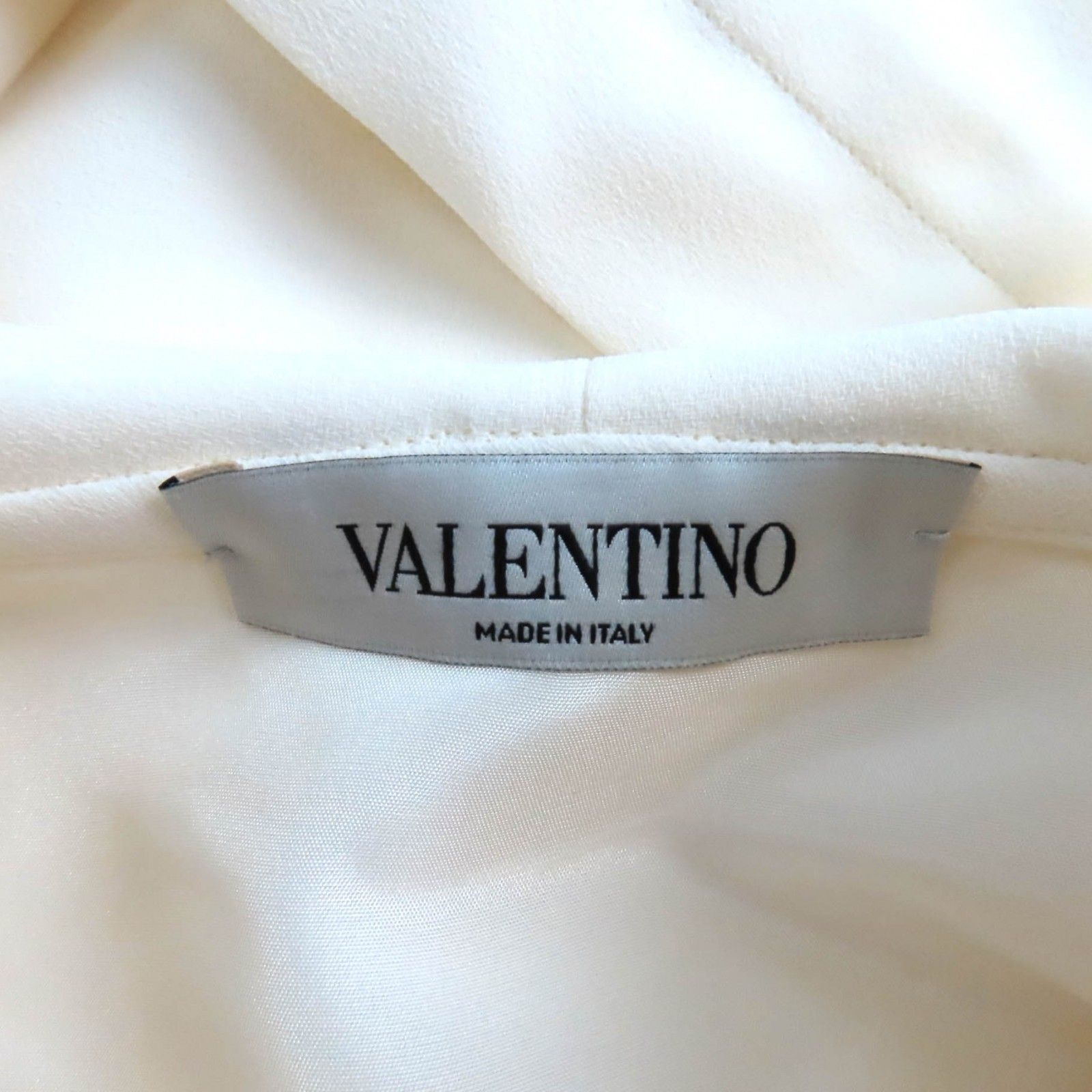 極美品★VALENTINO ヴァレンティノ 2021年製 WB3AE63067E フラワーモチーフ フード付 長袖 ワンピース チュニック アイボリー 36 イタリア製 正規品 レディース 極美品☆VALENTINO ヴァレンティノ 2021年製 WB3AE63067E フラワー