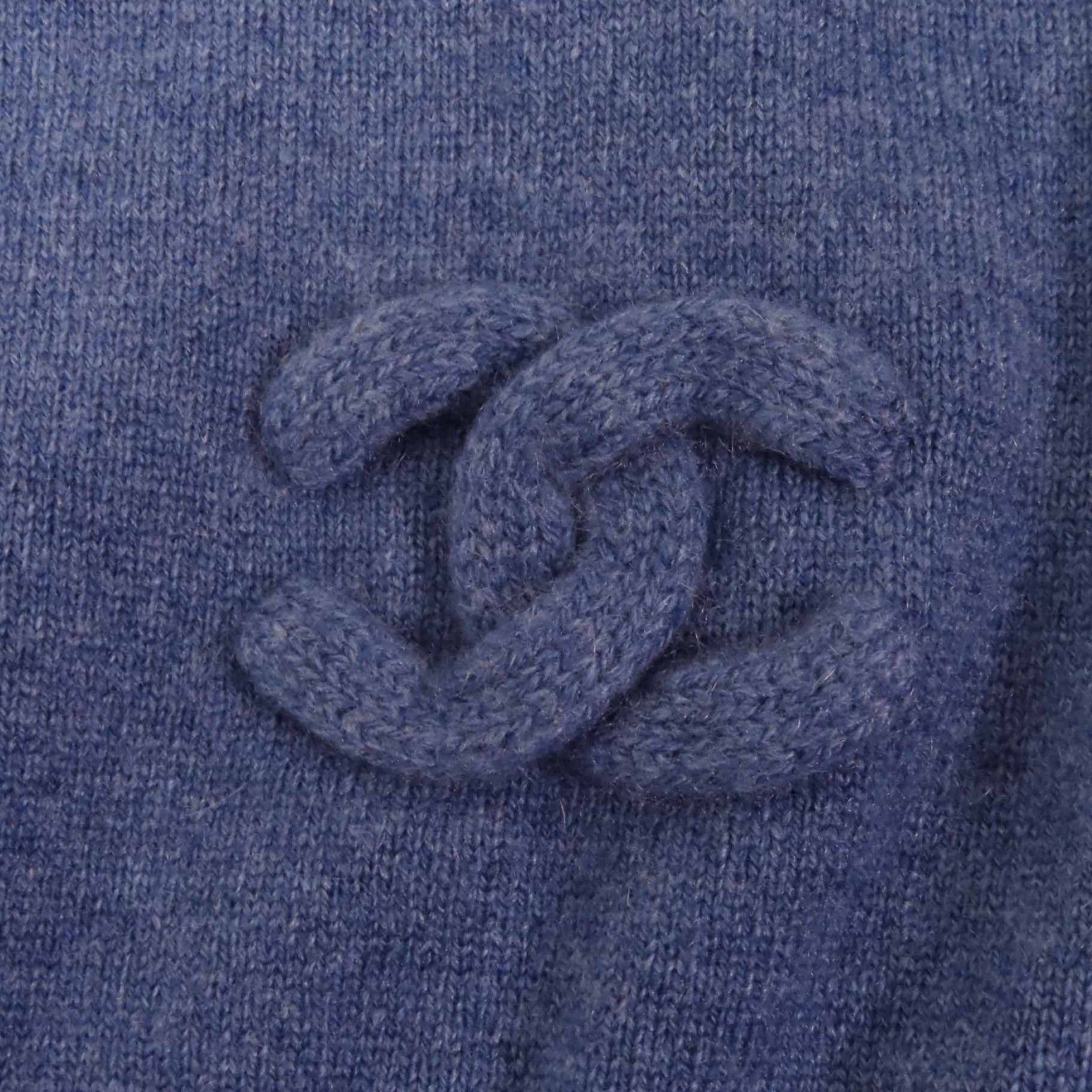 美品◎CHANEL シャネル P48050 カシミヤ100％ 裾ココマークモチーフ付き 長袖 ニット プルオーバー ブルー 34 UK製 正規品 レディース 美品◎CHANEL シャネル P48050 カシミヤ100％ 裾ココマークモチーフ