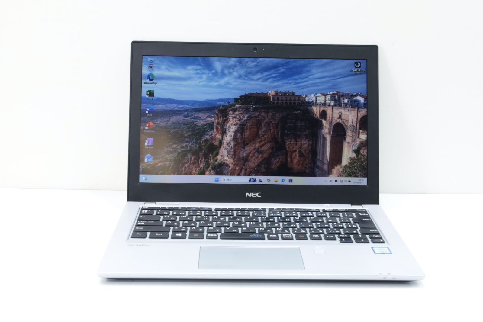 美品✨NEC VersaPro UltraLite VKL27/B-2 i3/256GB SSD - メルカリ
