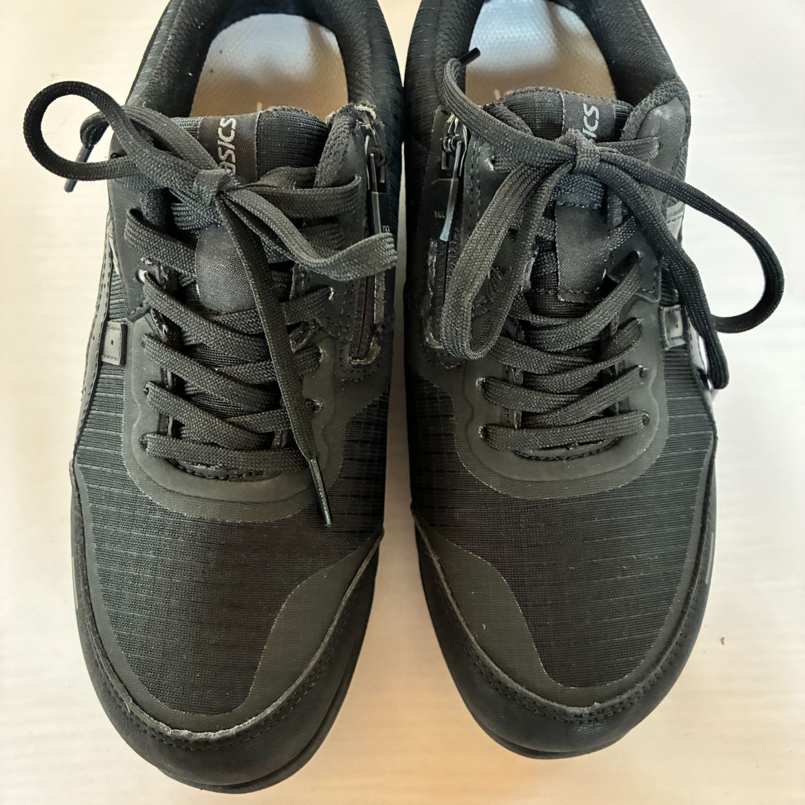 ASICS アシックス GORE-TEX 防水スニーカー ／22.5cm 黒 Ortholite