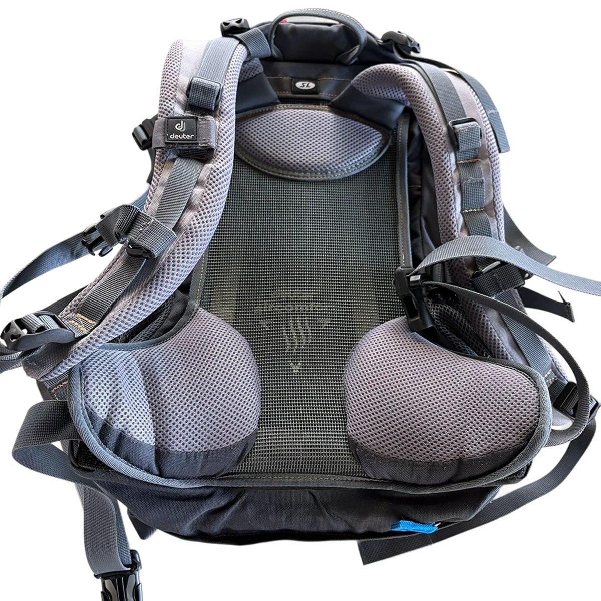 deuter ドイター Futura 22 AC SL バックパック 22L レッド Aircomfort 
