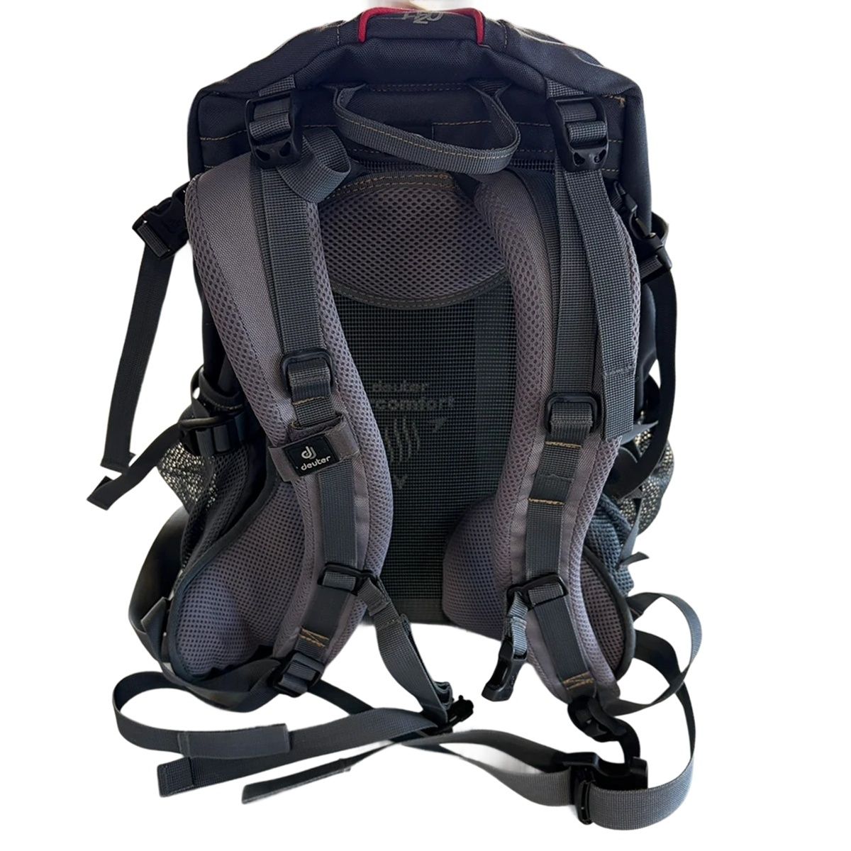 deuter ドイター Futura 22 AC SL バックパック 22L レッド Aircomfort 