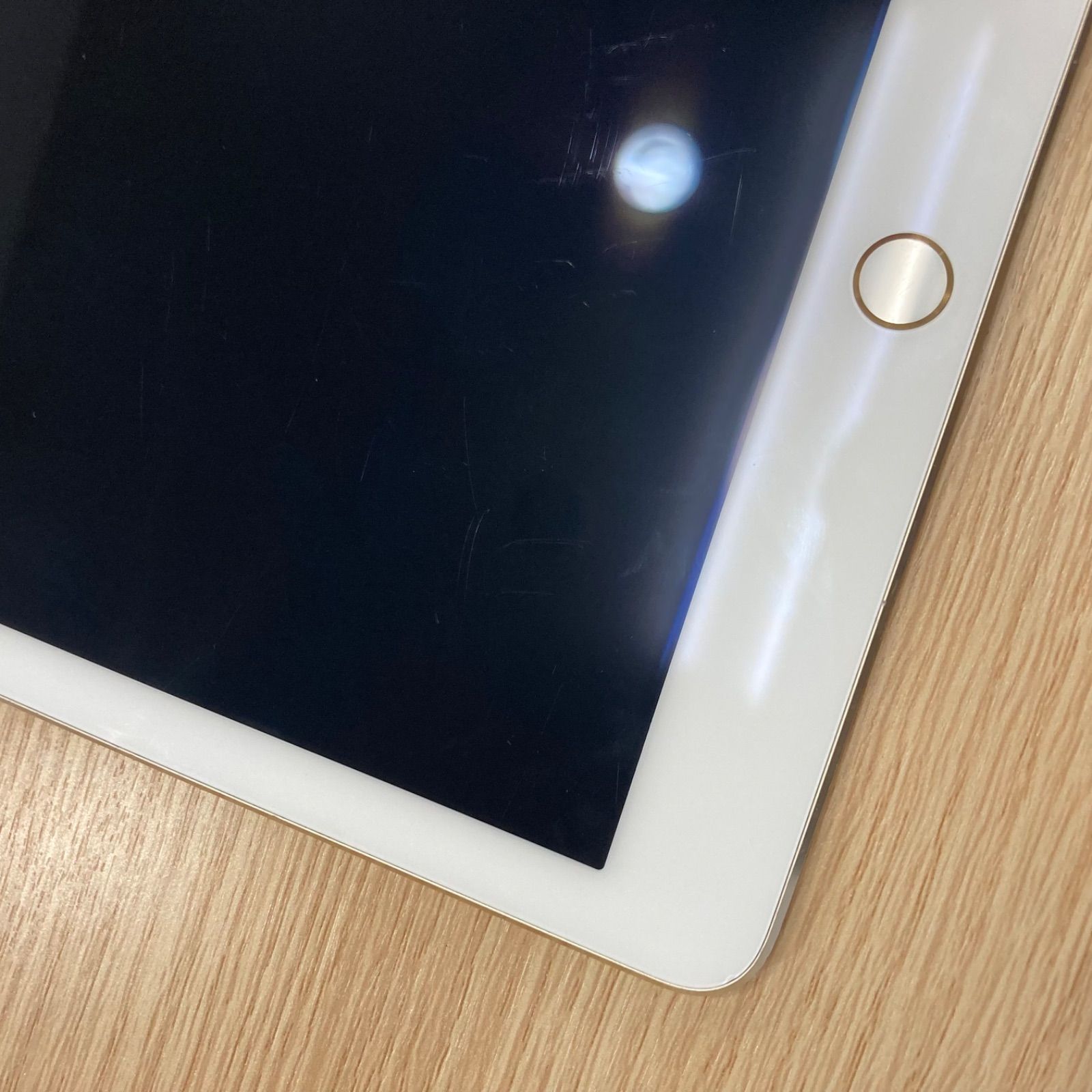 Apple iPad Pro 9.7インチ Wi-Fi+Cellular 128GB MLQ52J/A シルバー 
