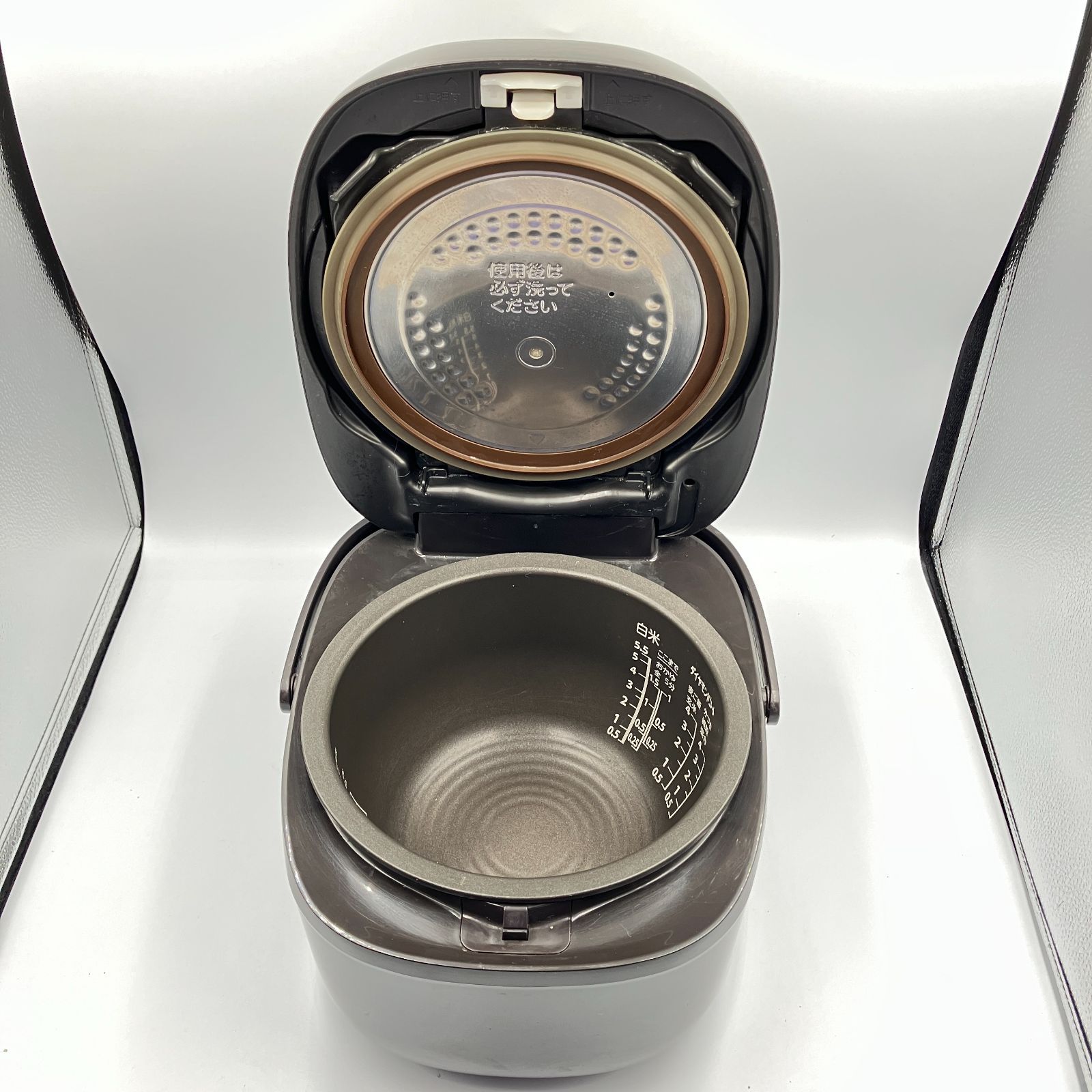 0304-02☆炊飯器☆TOSHIBA☆真空IH☆RC-10VRP☆2020年製☆5.5合☆多