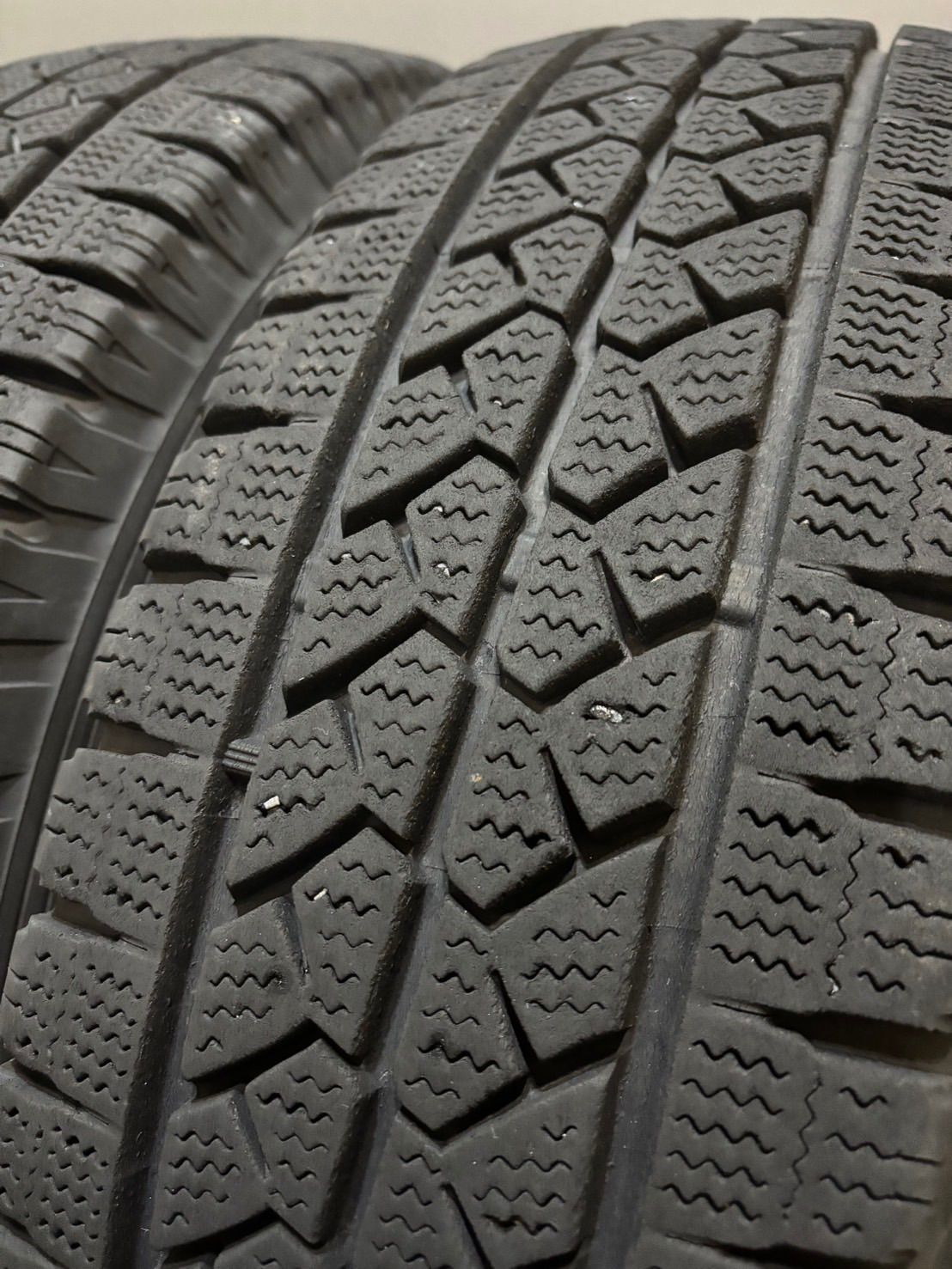 ☆195/80R15 107/105L LT BRIDGESTONE/VL1 20年製 スタッドレス 4本
