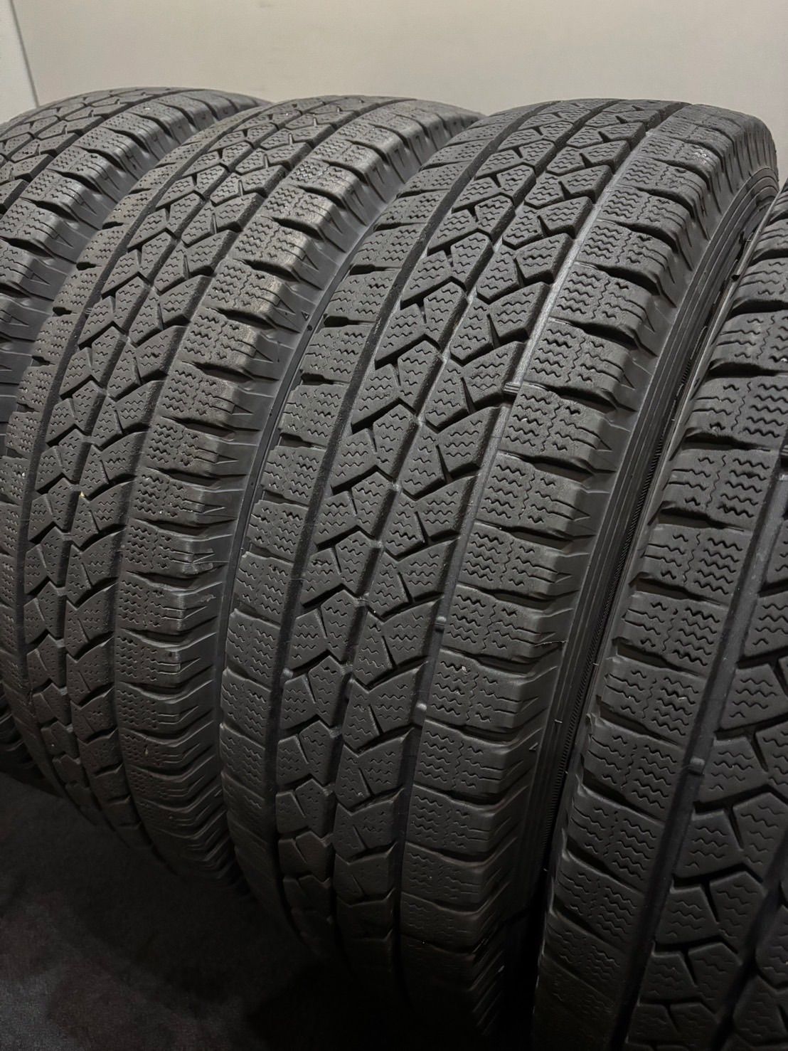 ☆195/80R15 107/105L LT BRIDGESTONE/VL1 20年製 スタッドレス 4本
