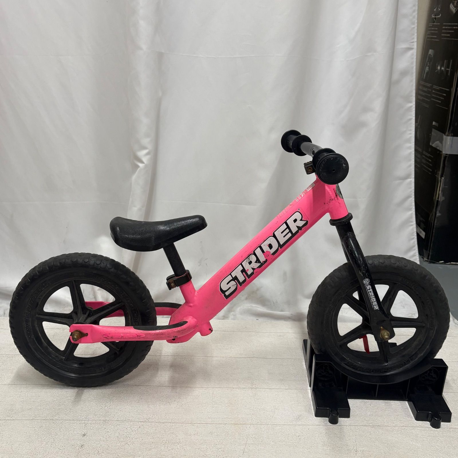 STRIDER ストライダー クラシックモデル 12インチ ピンクバランス 