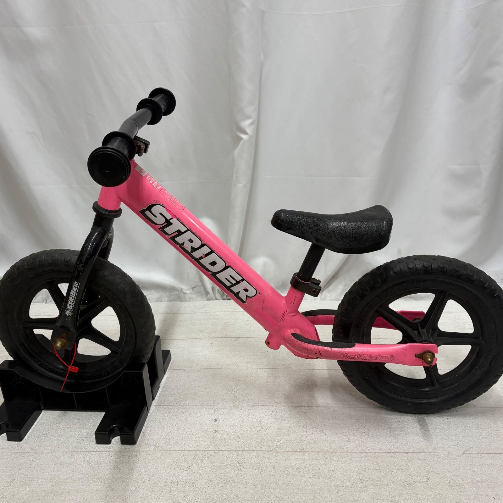STRIDER ストライダー クラシックモデル 12インチ ピンクバランス 