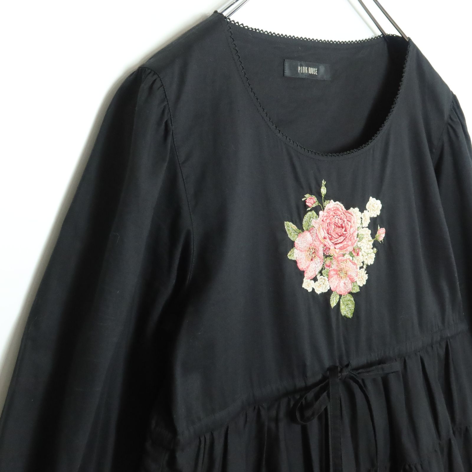 ピンクハウス☆ローズ刺繍♪ローンチュニック ブラウス 黒系 
