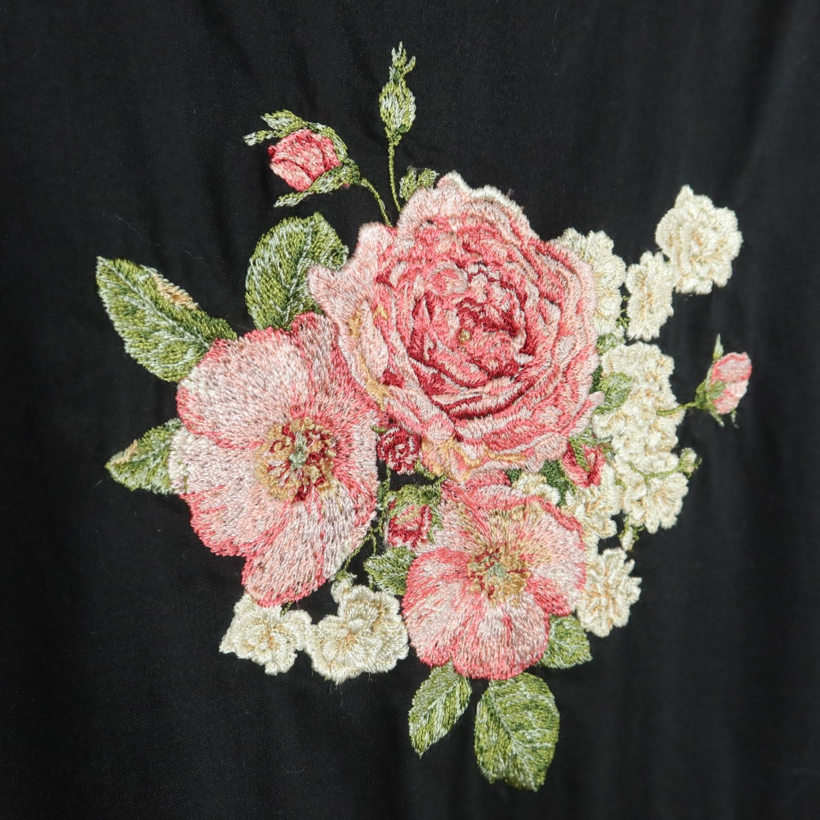 ピンクハウス☆ローズ刺繍♪ローンチュニック ブラウス 黒系