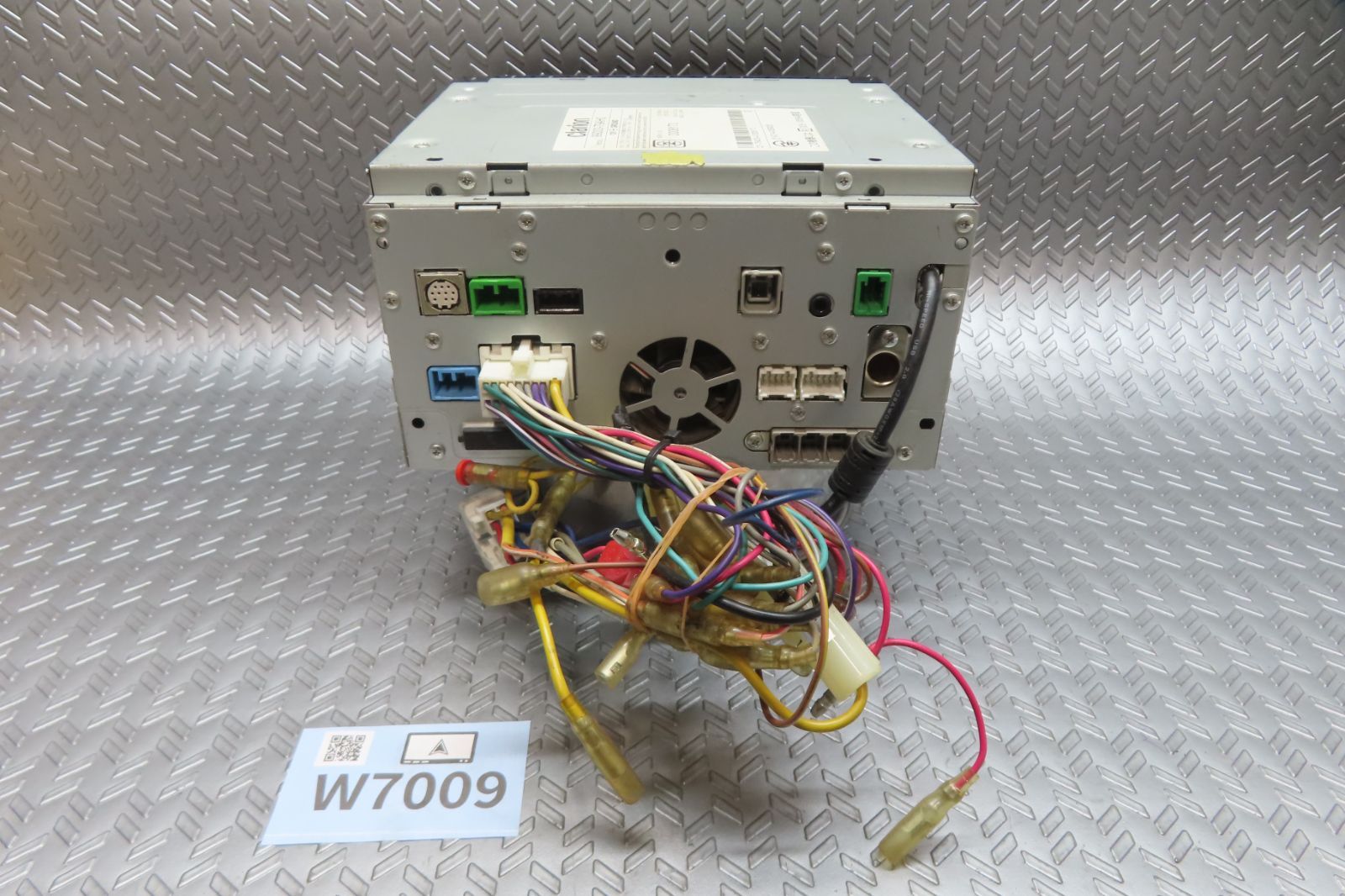 完動品保証付☆W7009/クラリオン メモリーナビ GCX714 TV地