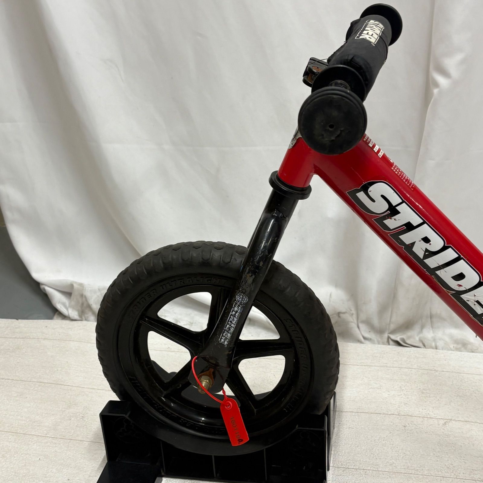 ストライダー クラシックモデル レッド 正規品 赤 キックバイク - メルカリ