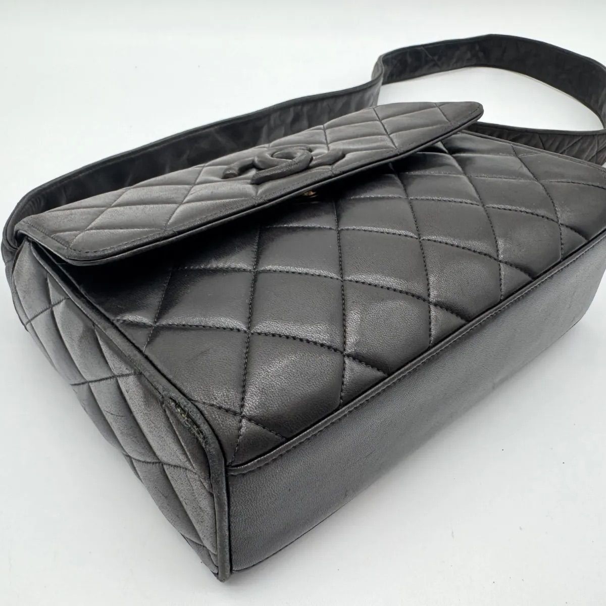 人気✨CHANEL シャネル ショルダーバッグ ラムスキン マトラッセ ココ 