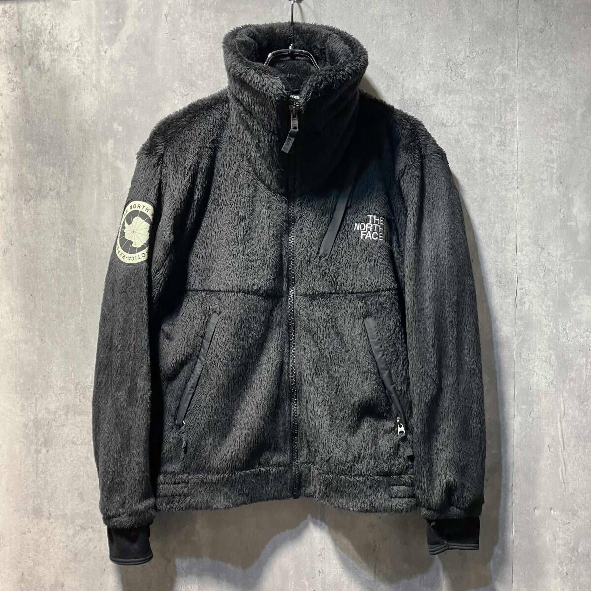 THE NORTH FACE BLACK sizeM アンタークティカバーサロフト THE NORTH FACE BLACK sizeM アンタークティカバーサロフト