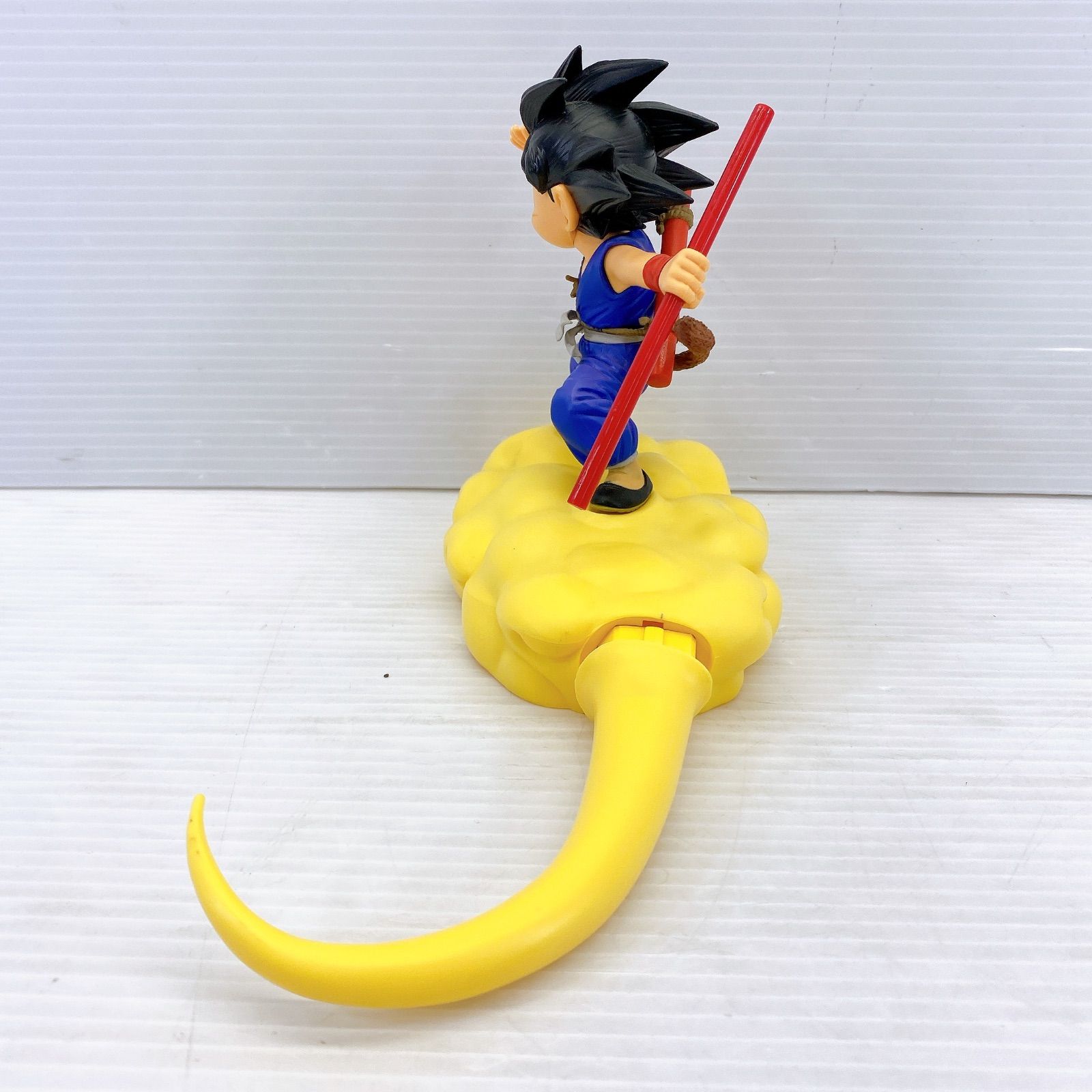 □ドラゴンボール フィギュア それいけ! 筋斗雲!! 孫悟空 少年期 中古