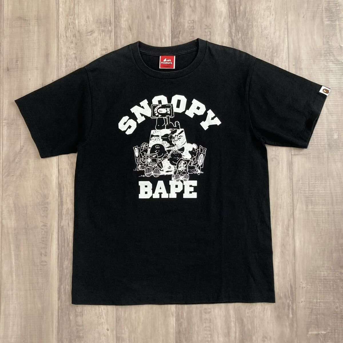 SNOOPY × BAPE Tシャツ Mサイズ a bathing ape スヌーピー ピーナッツ 