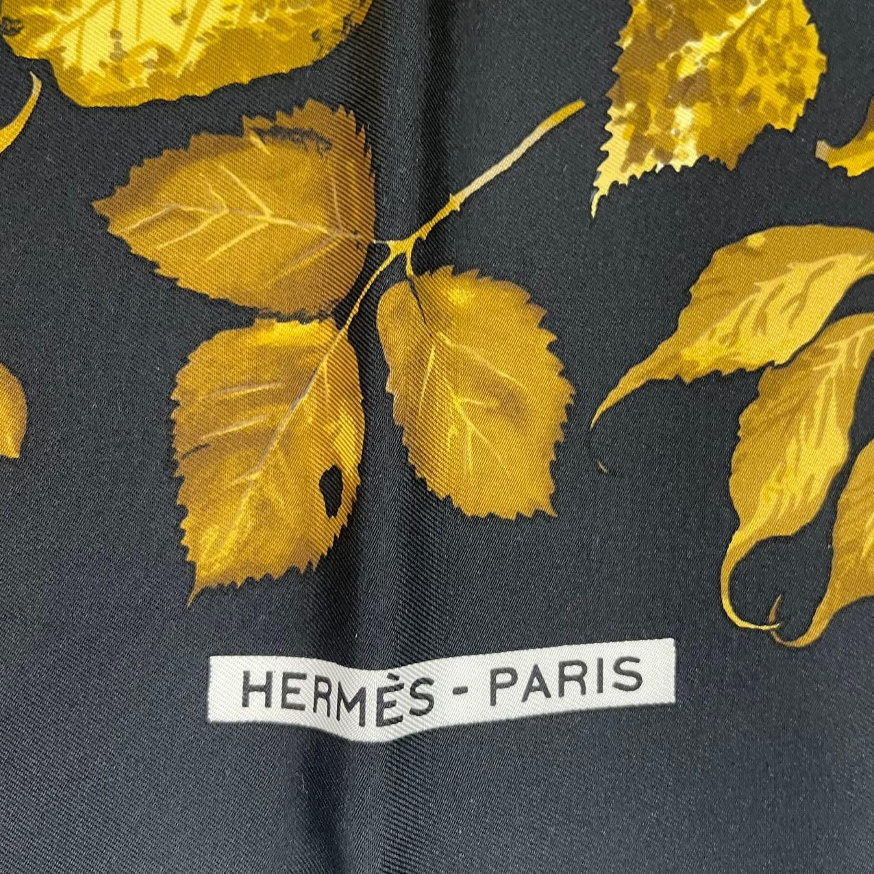 極美品 HERMES エルメス スカーフ シルク カレ90 Tourbillon 落ち葉