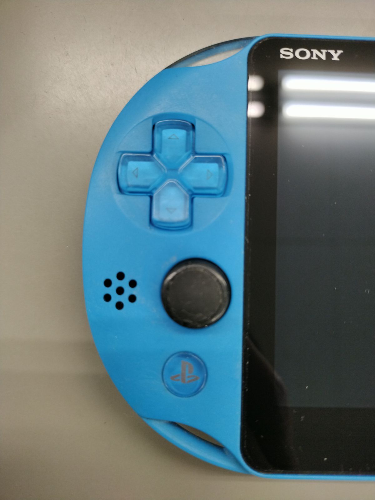 PlayStation Vita Wi-Fi model Aqua Blue (PCH-2000ZA23) Japanese Ver