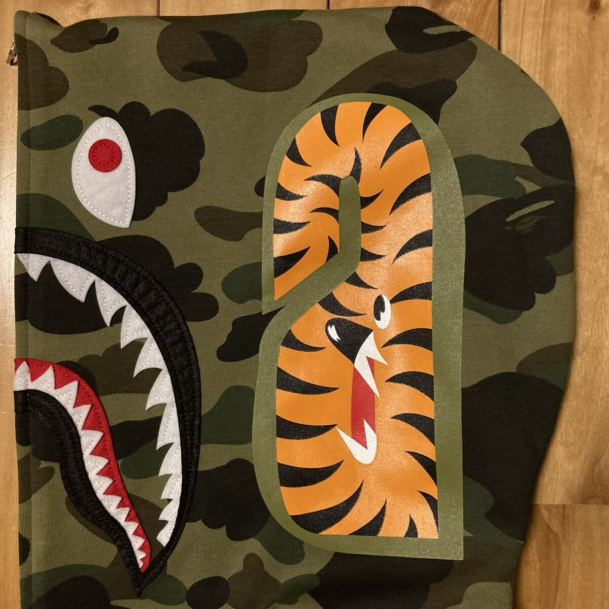 Gore Windstopper 1st camo シャーク パーカー Mサイズ shark full zip 