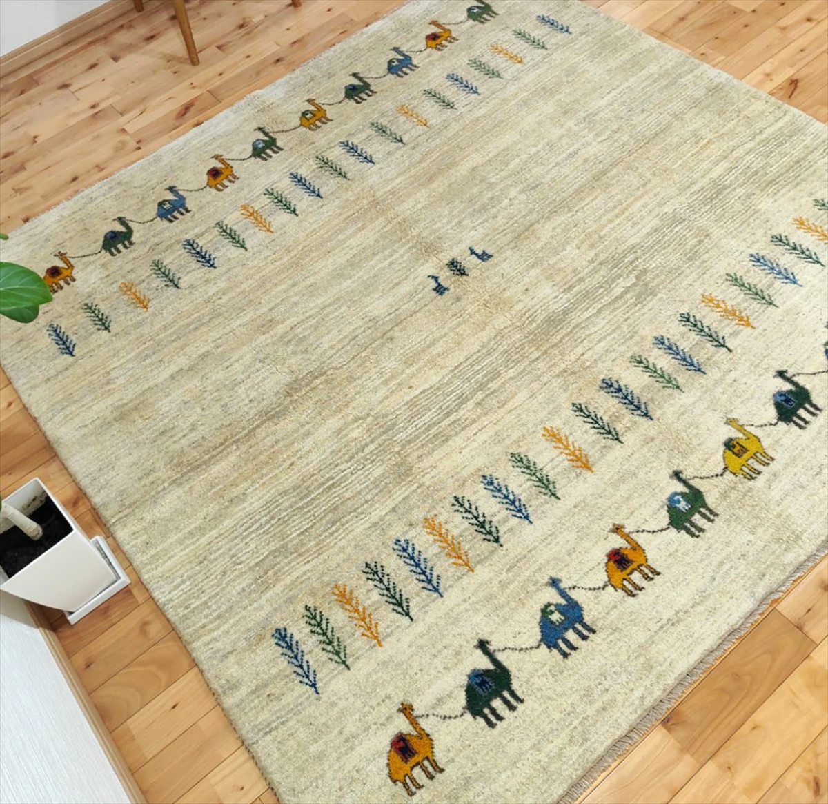 ペルシャ ギャッベ リビング 正方形ラグ 200x200cm ラクダ 生命の木 