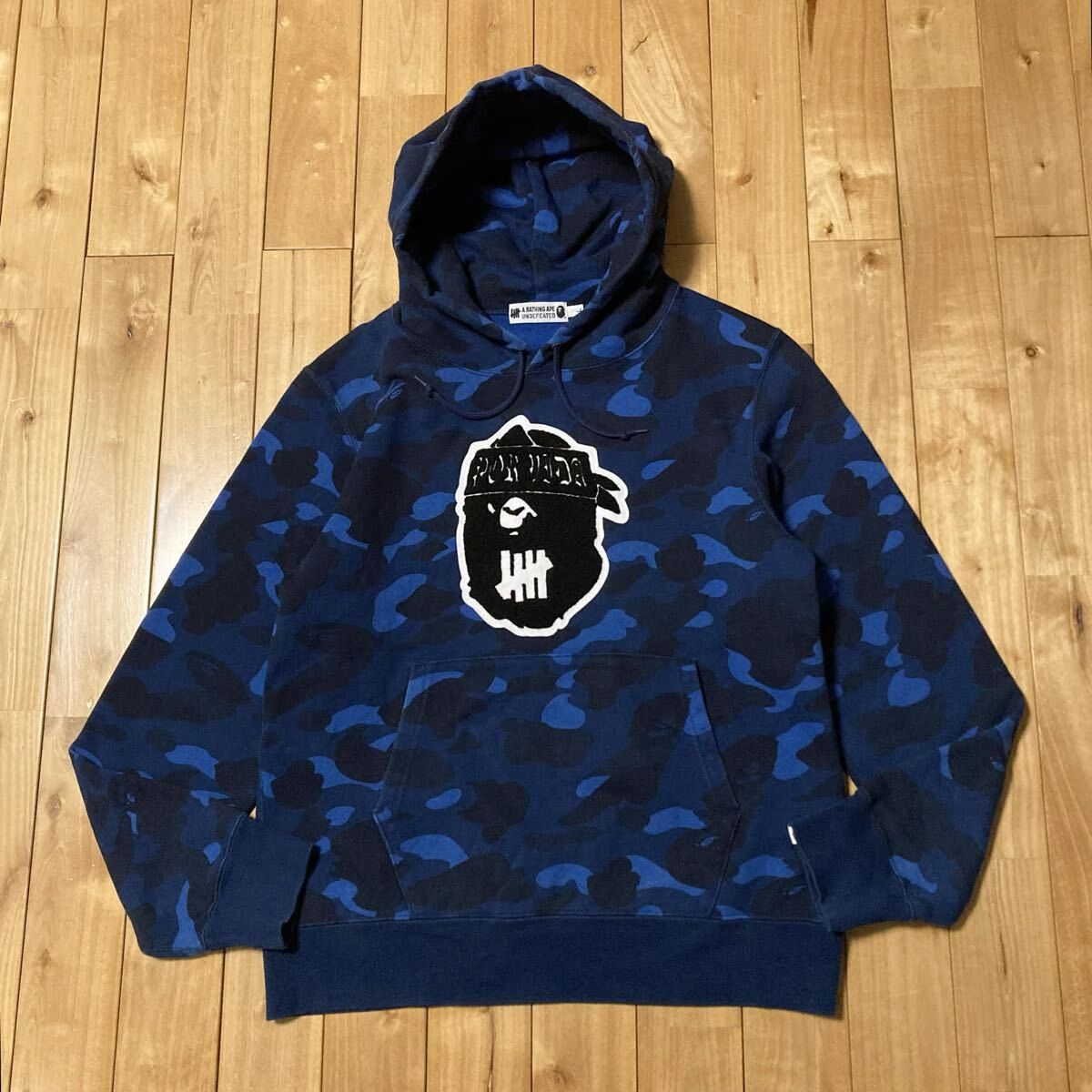 A A Bathing Ape bape プルオーバー パーカー S レア 値下げ中 BATHING 