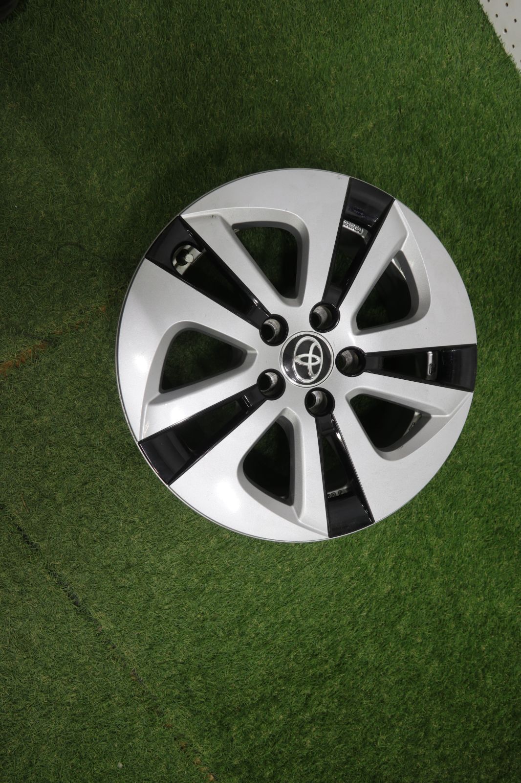 1(S1587)☆トヨタ純正ホイール 50系プリウス前期/15×6.5J+40/5H 100