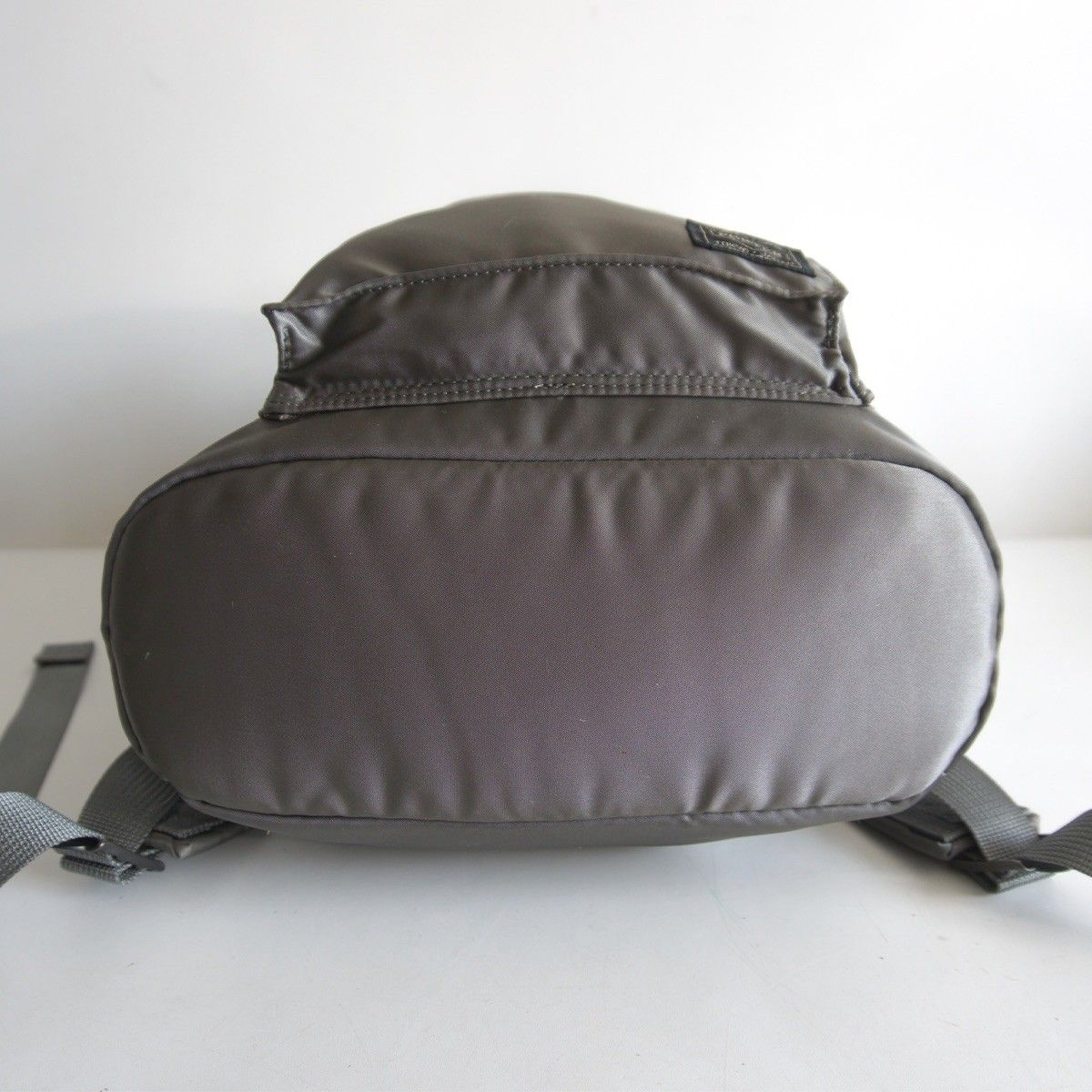 極美品】PORTER 【タンカー リュック】ポーター シルバーグレー バック 