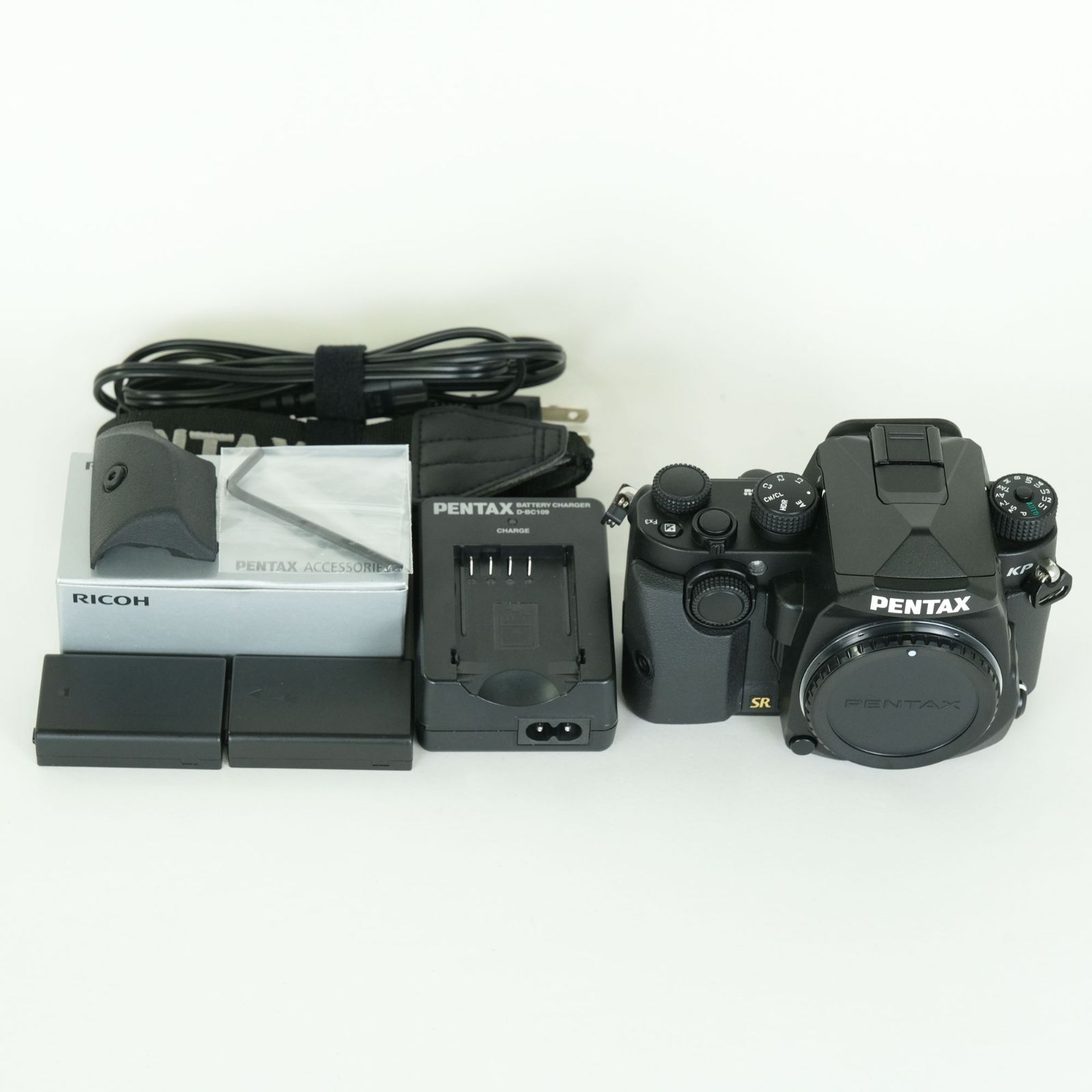 低ショット数・美品）Pentax kp ブラック 本体 おまけ付き 