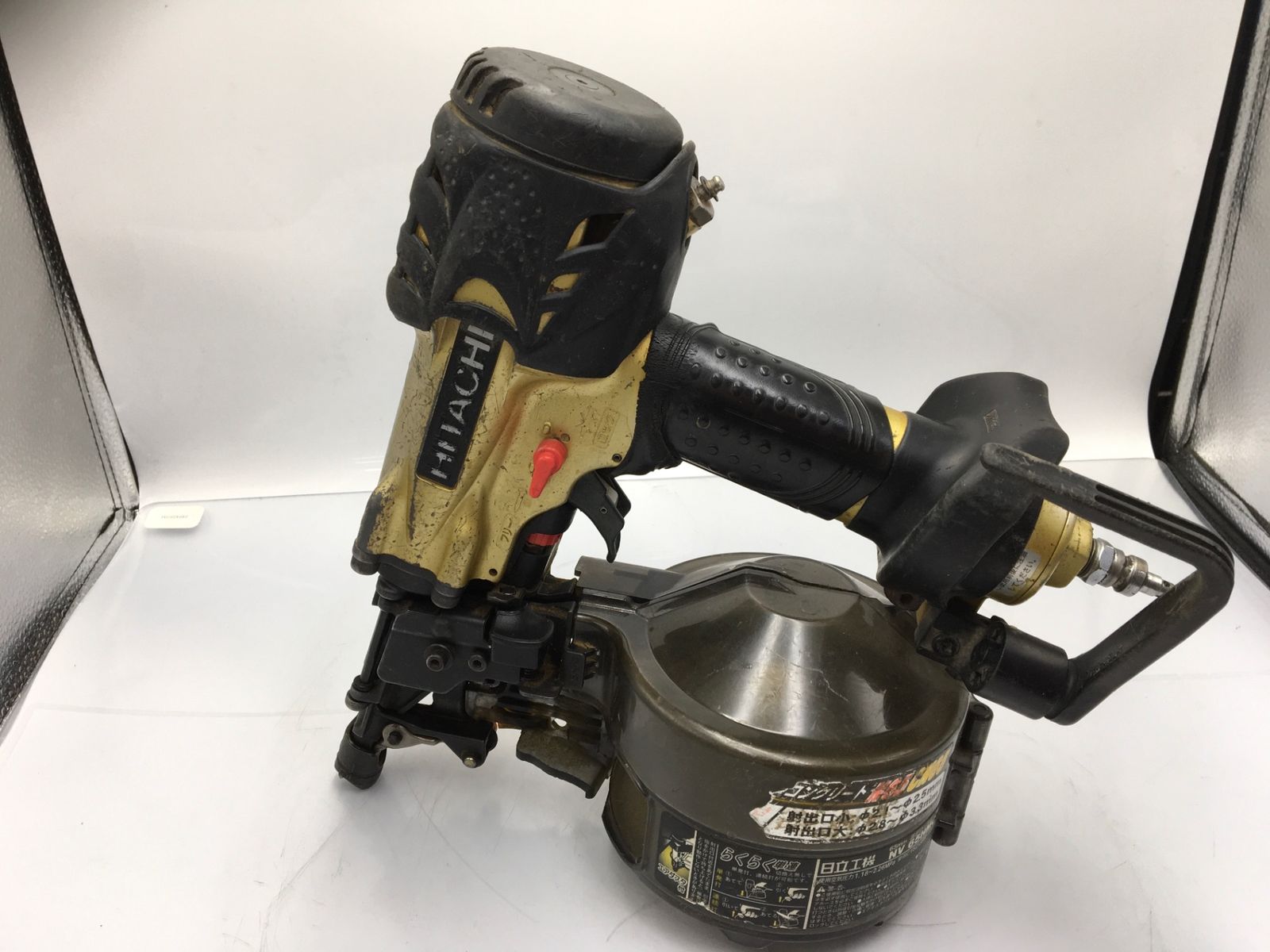 ジャンク】HITACHI(日立) 65mm 高圧ロール釘打機 NV65HMC｜ややエア 