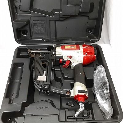 23k-585o【中古】マックス(MAX) 常圧ステープル用エアネイラ TA-557F 