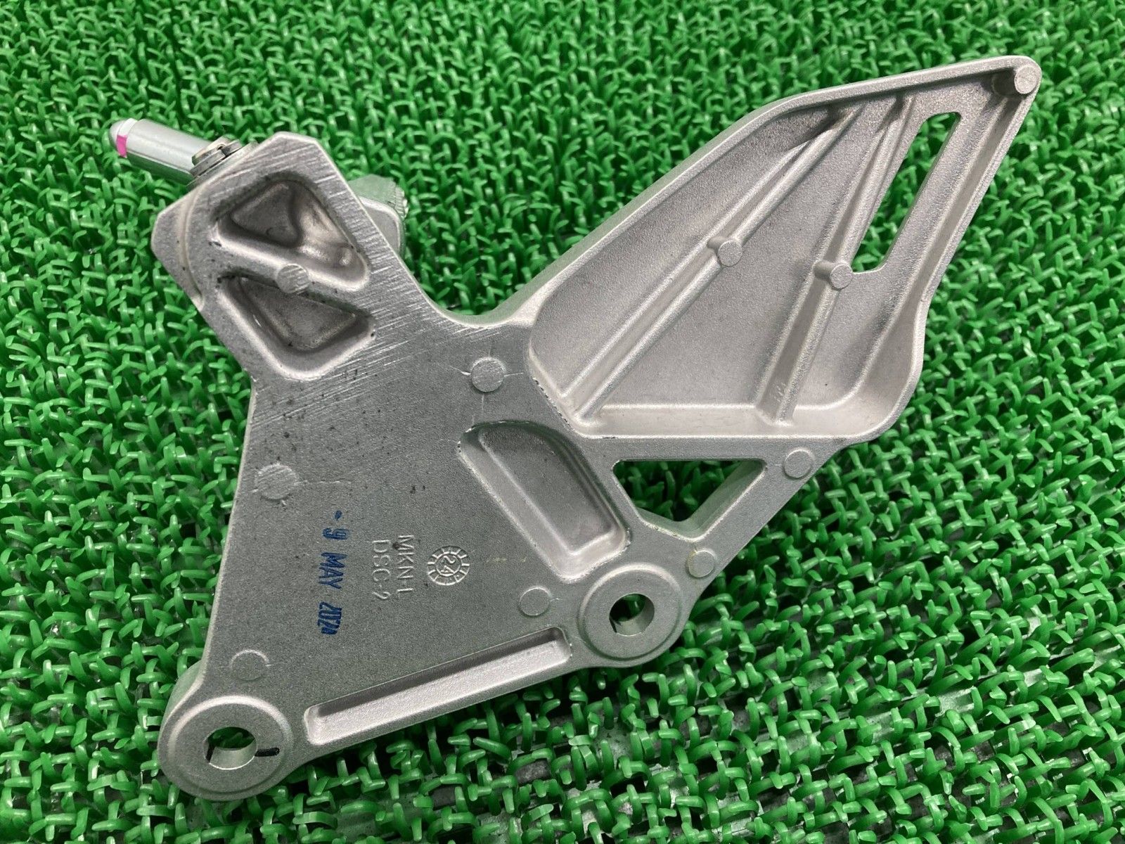 CB650R ステップ 左 MKN ホンダ 純正 中古 バイク 部品 RH03 メイン