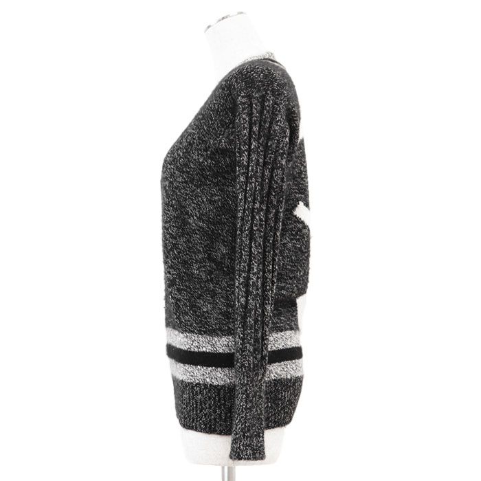CHANEL シャネル ヴィンテージ セーター 96A P08166 COCOマーク インターシャ カシミヤ100% ニット ミドルゲージ メランジ トラッド Vネック プルオーバー ロングスリーブ 長袖 レディース サイズ 40 ブラック グレー 黒 灰 イギリス製 カール・ラガーフェルド期 CHANEL シャネル ヴィンテージ セーター 96A P08166 COCOマーク