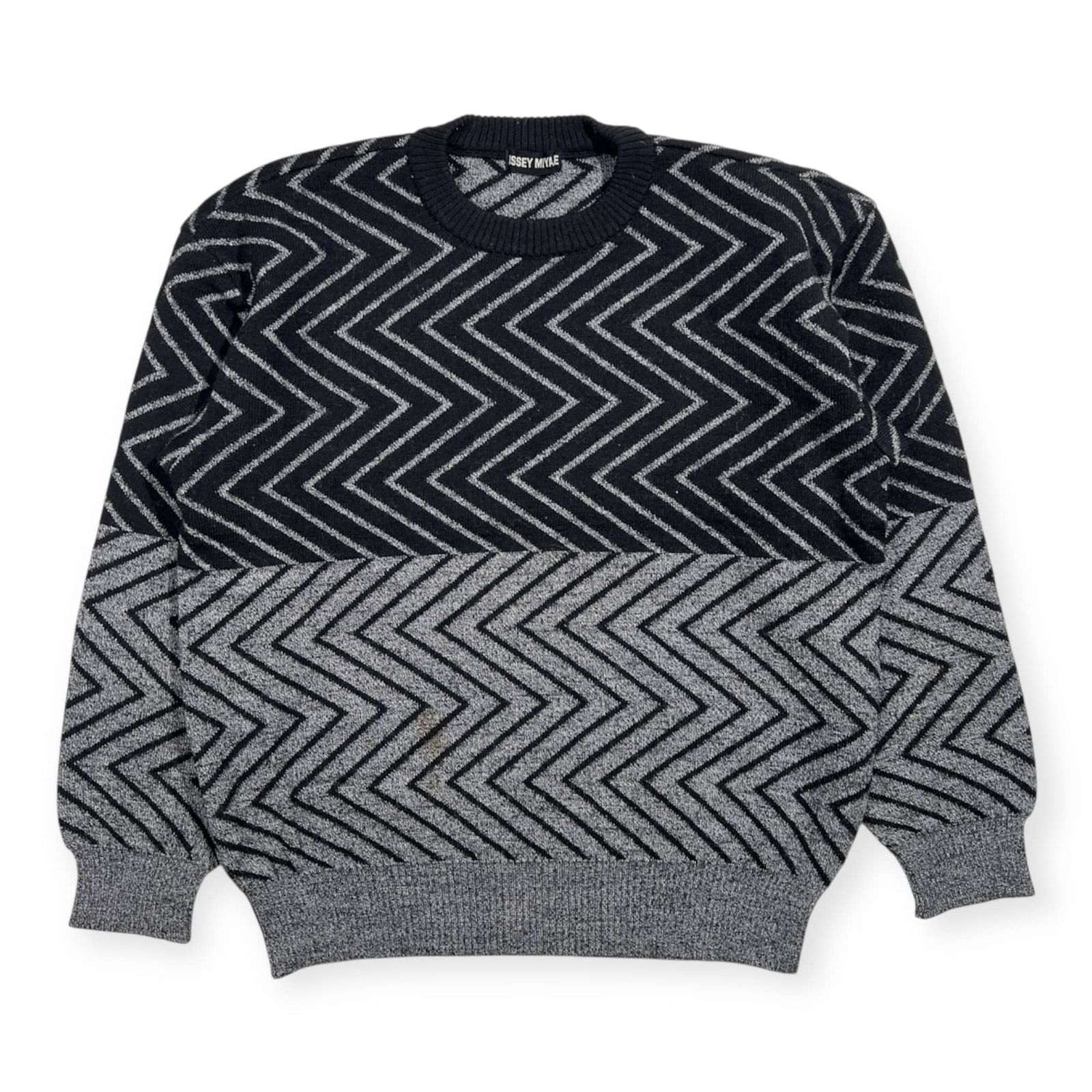 ISSEY MIYAKE イッセイミヤケ デザイン ウールニットセーター サイズ M 