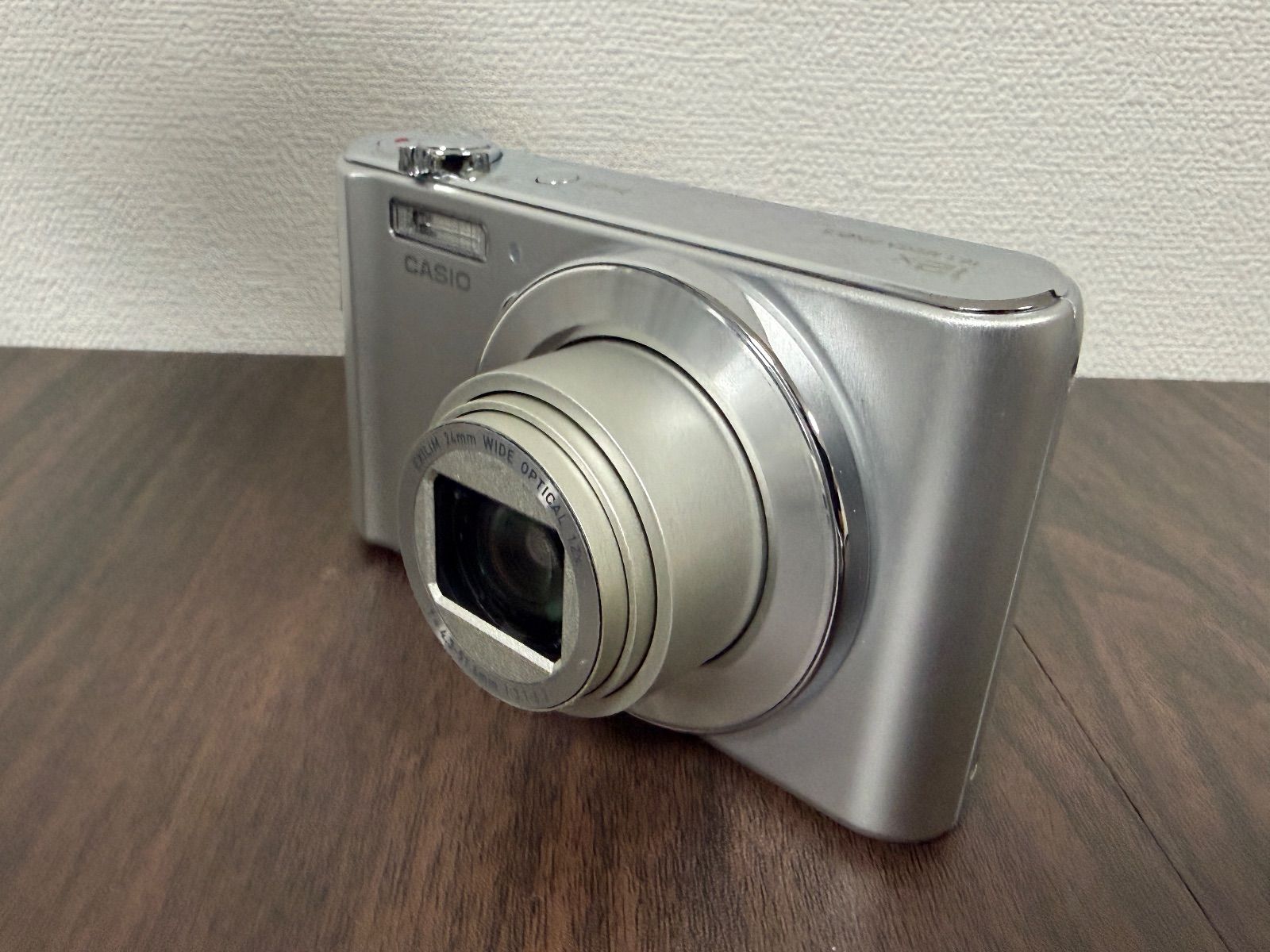 極美品】CASIO EXILIM EX-ZS240 シルバー コンデジ - メルカリ