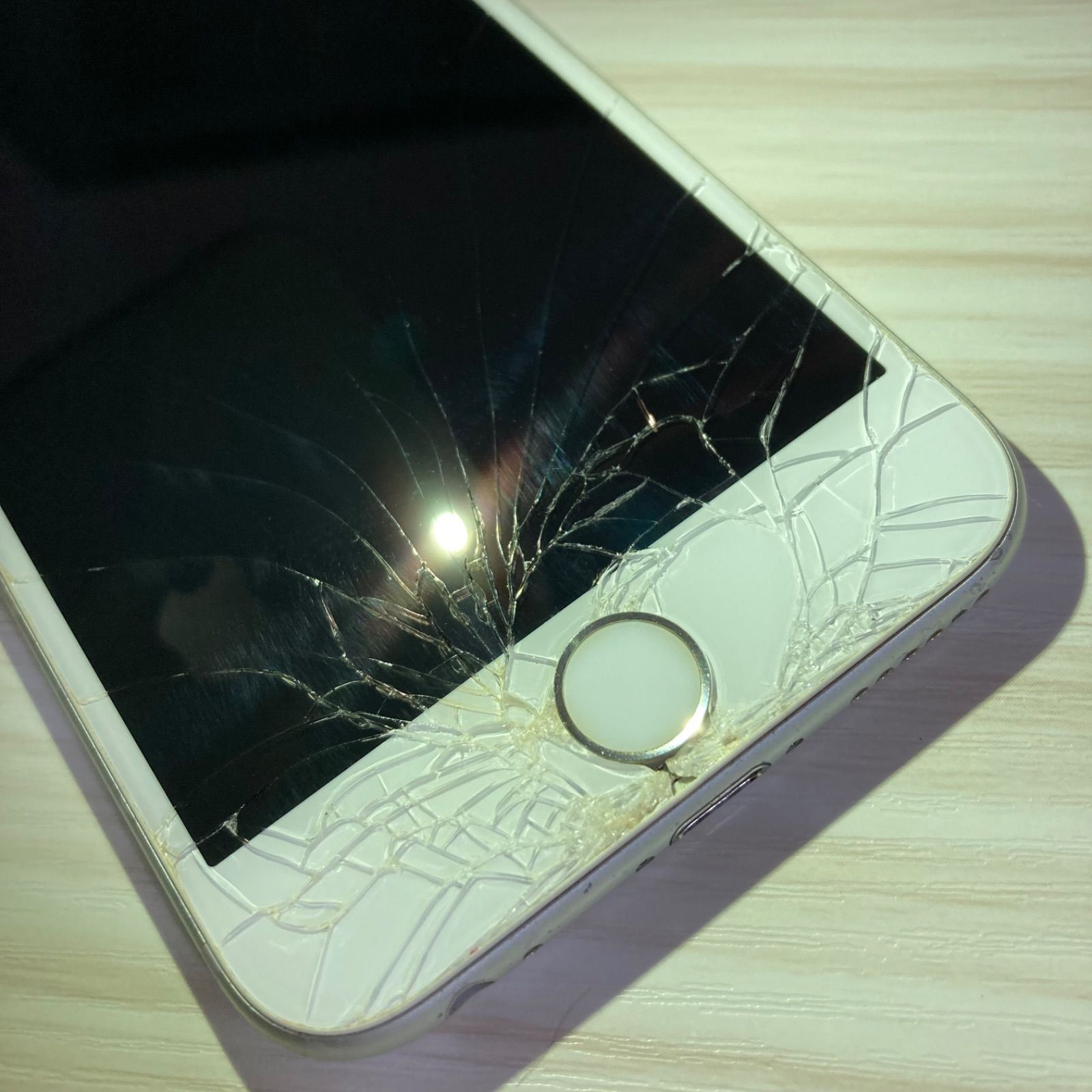 iPhone6s 64GB Silver バッテリー83% SIMフリー - メルカリ