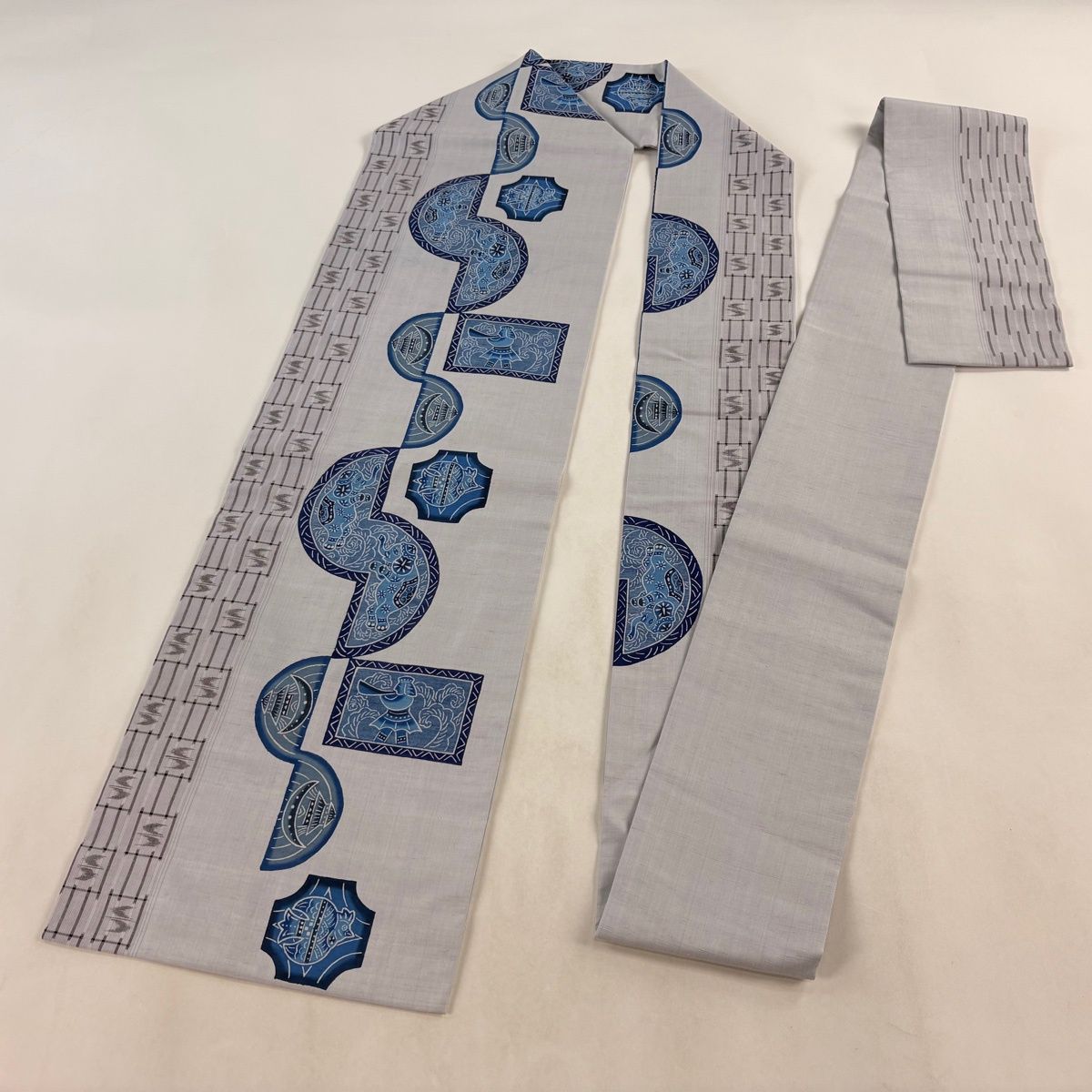 美品】 名古屋帯 逸品 落款 証紙 紬地 びんがた工房くんや 大城友子 
