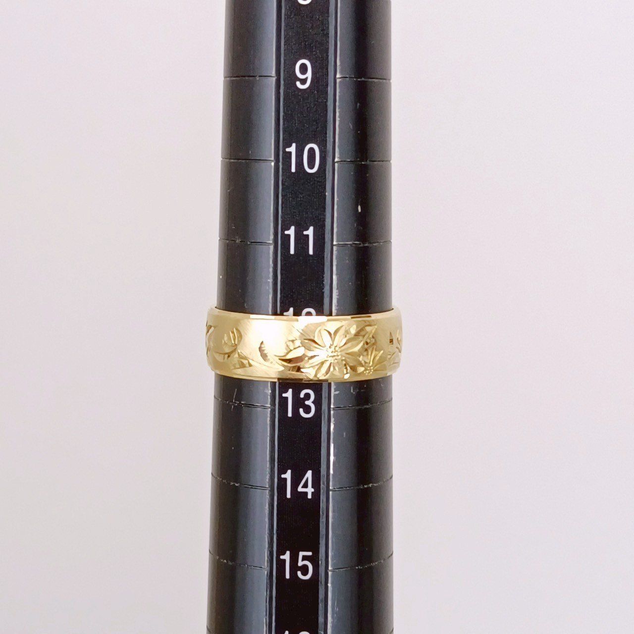 18金 K18 男女兼用 彫金リング 3.85g12号 Z394 - メルカリ