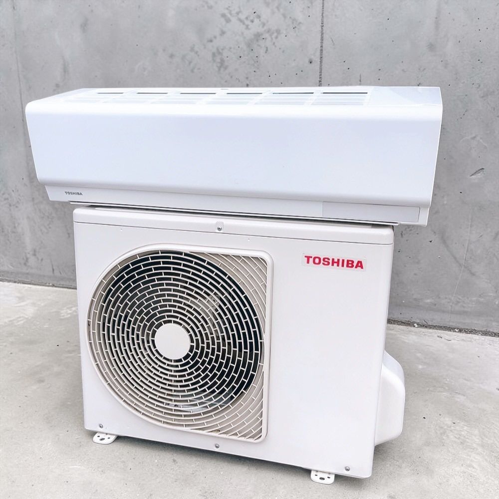 H-1086 TOSHIBA ルームエアコン RAS-221TC(W) 2021年製 ホワイト H-1086 TOSHIBA ルームエアコン RAS-221TC(W) 2021年製 ホワイト
