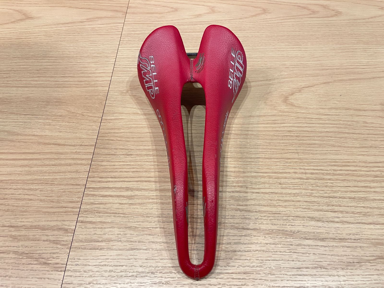 P3947 □USED□SELLE SMP セラSMP COMPOSIT サドル 2016年頃 レッド 