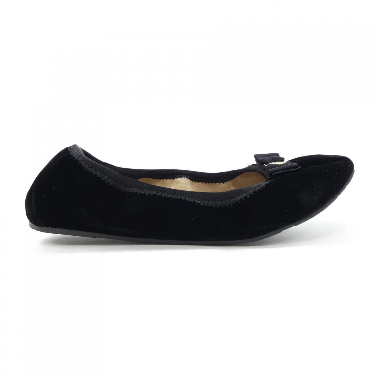 【美品】フェラガモフラットシューズ FERRAGAMO（フェラガモ） フラット パンプス VARINA Salvatore