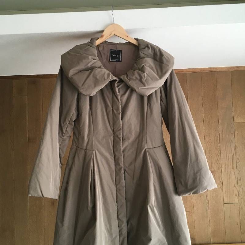 美品　FOXEY 中綿コート　40 美品 FOXEY フォクシー 中綿 ロング コート40 - メルカリ