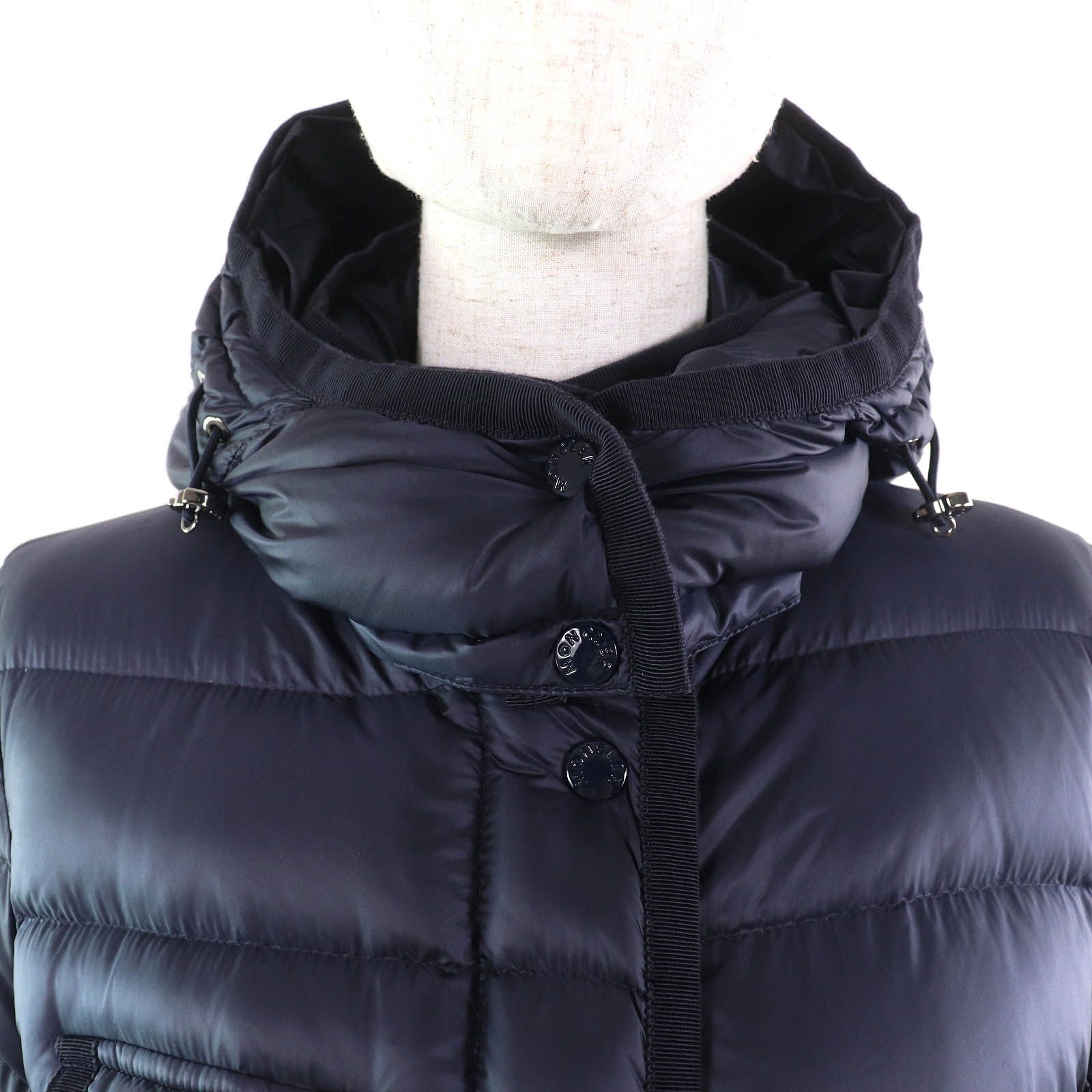 美品△MONCLER モンクレール HERMINE エルミンヌ ロゴワッペン フード