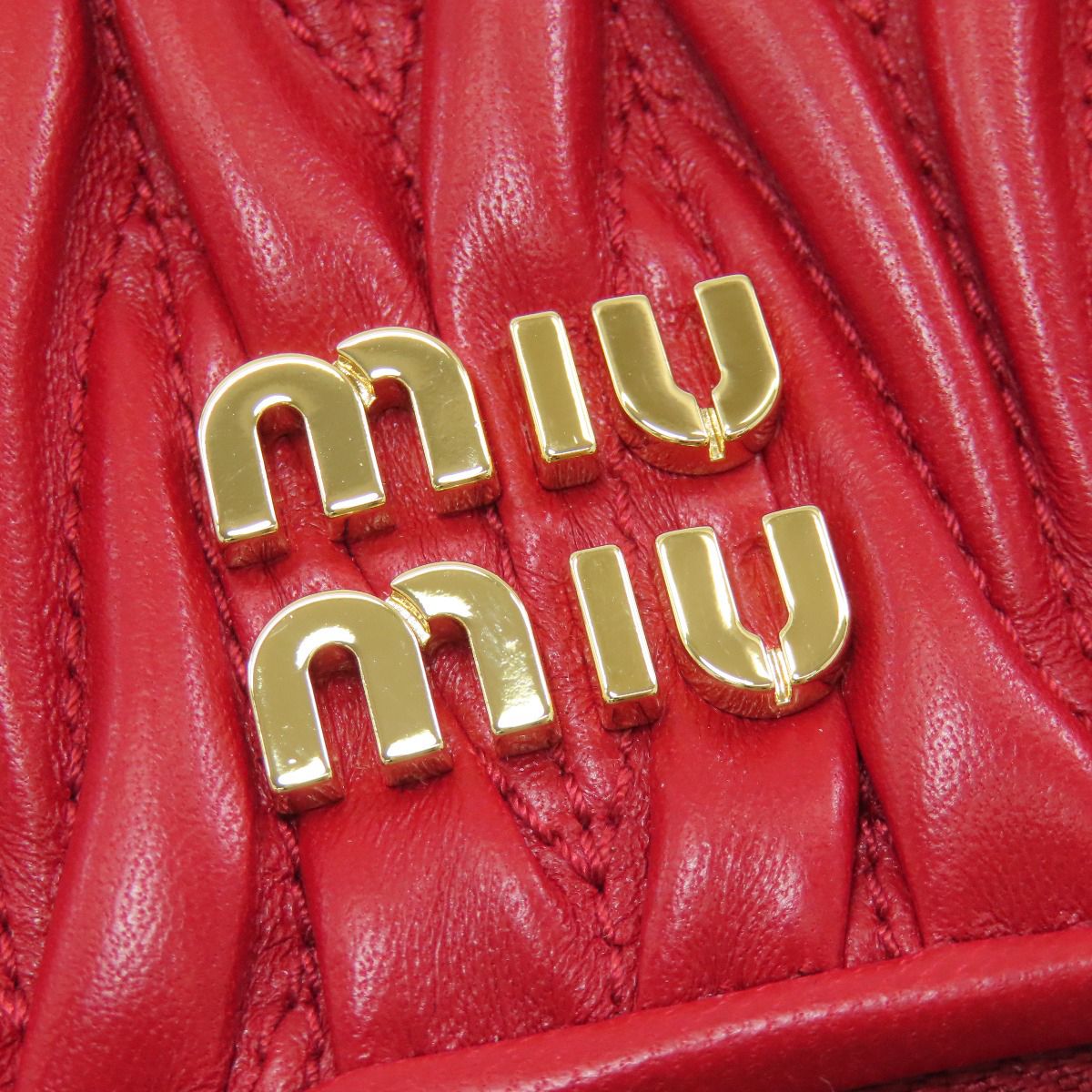 MIUMIU ミュウミュウ マテラッセ アクセサリーポーチ レザー 