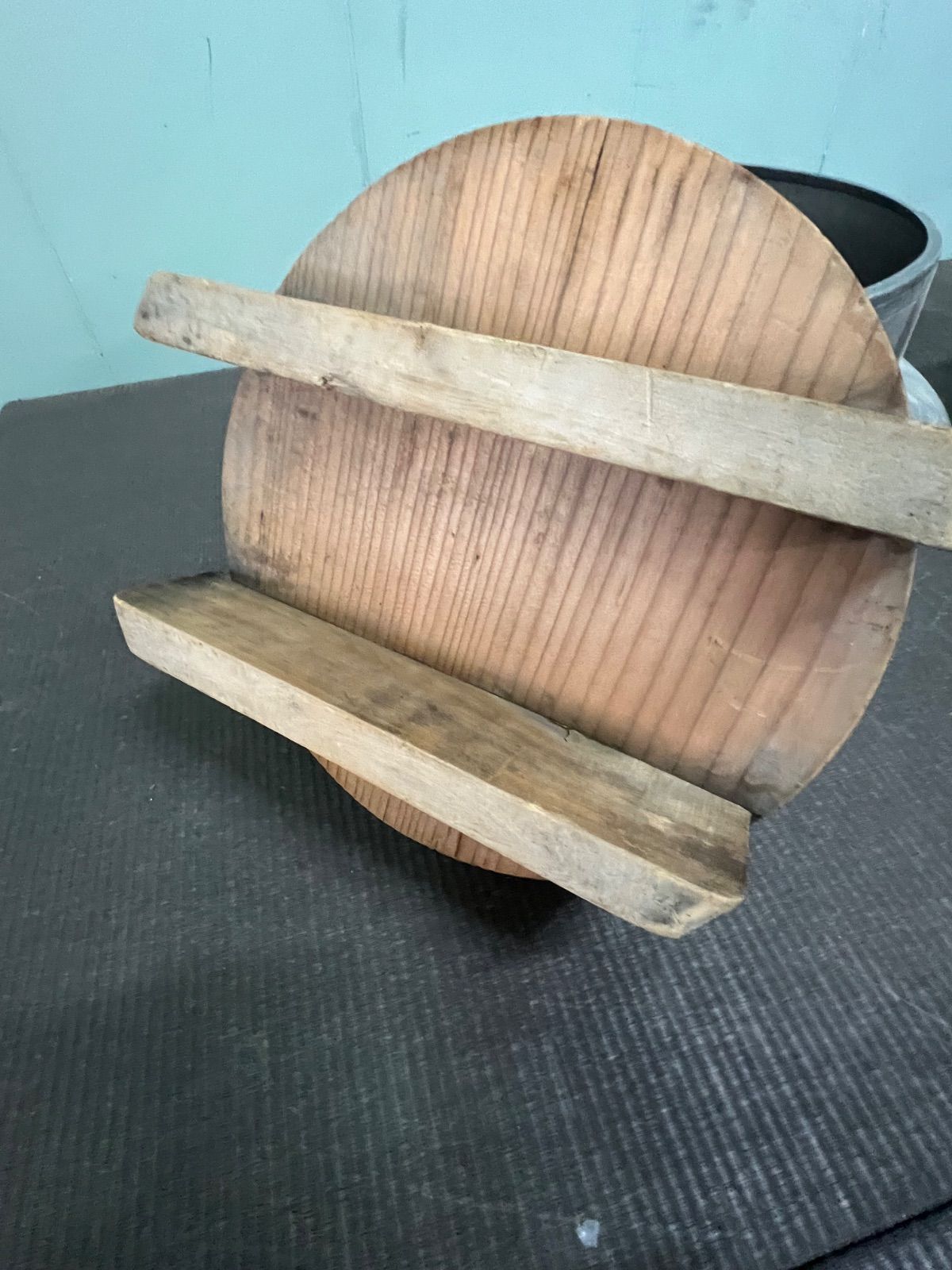 昭和レトロ 羽釜 24cm 木蓋 風門環付 アルミ鋳造 キャンプ 防災 昭和レトロ 羽釜 24 cm 木蓋 風門環付 アルミ鋳造 キャンプ 防災