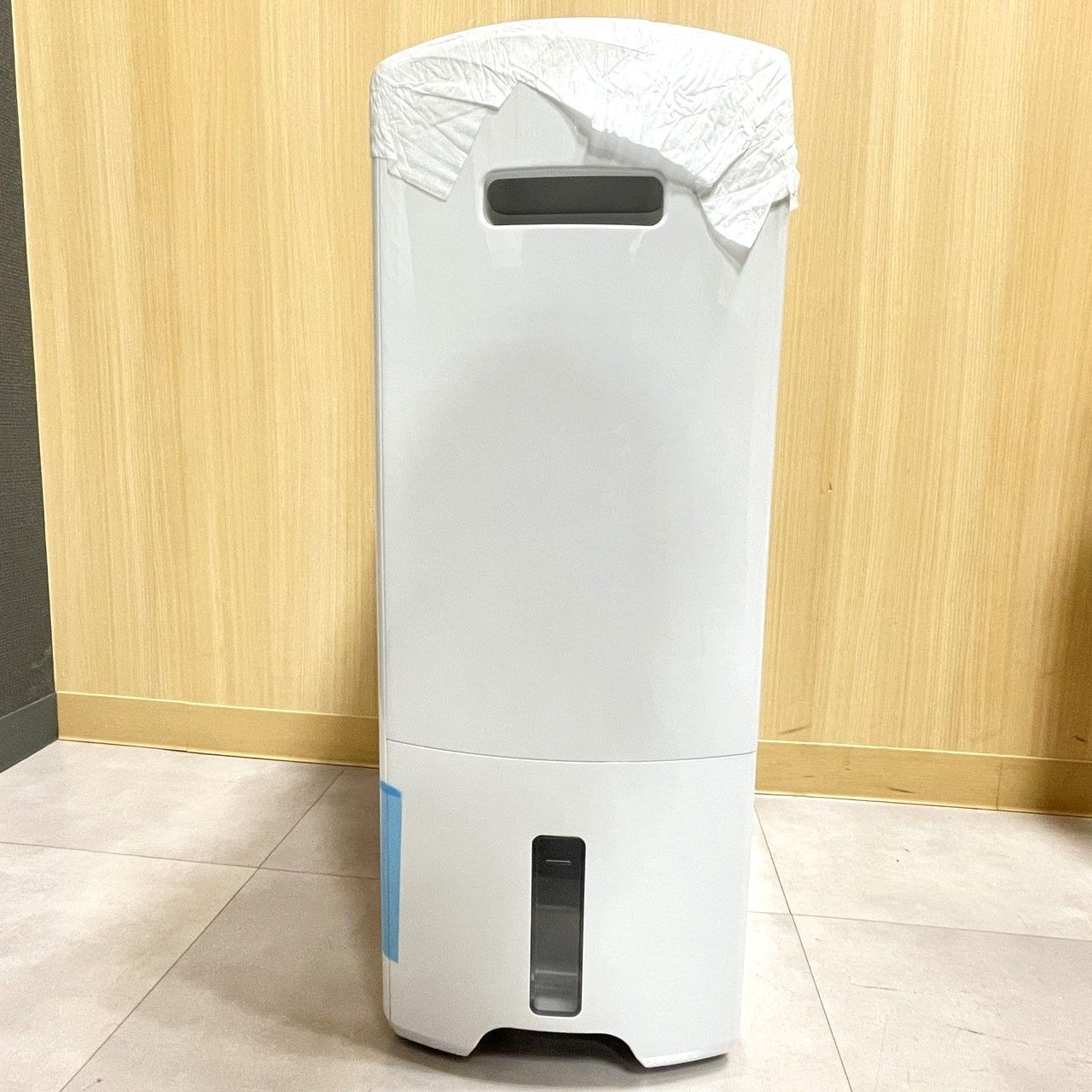 ☆未使用 Panasonic パナソニック 衣類乾燥除湿器 F-YHVX120-W 通電