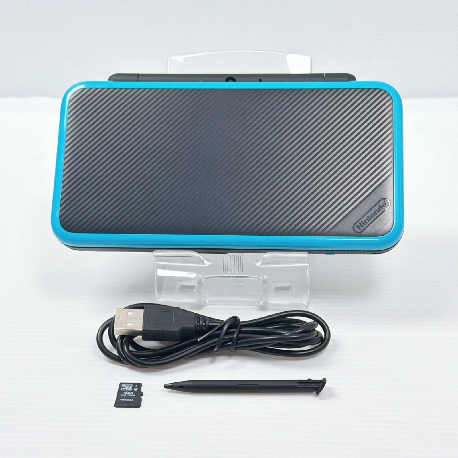 極美品 Nintendo NEW 2DS LL ターコイズ ブラック ブルー 極美品 極美品 Nintendo NEW 2DS LL ターコイズ ブラック ブルー 極美品